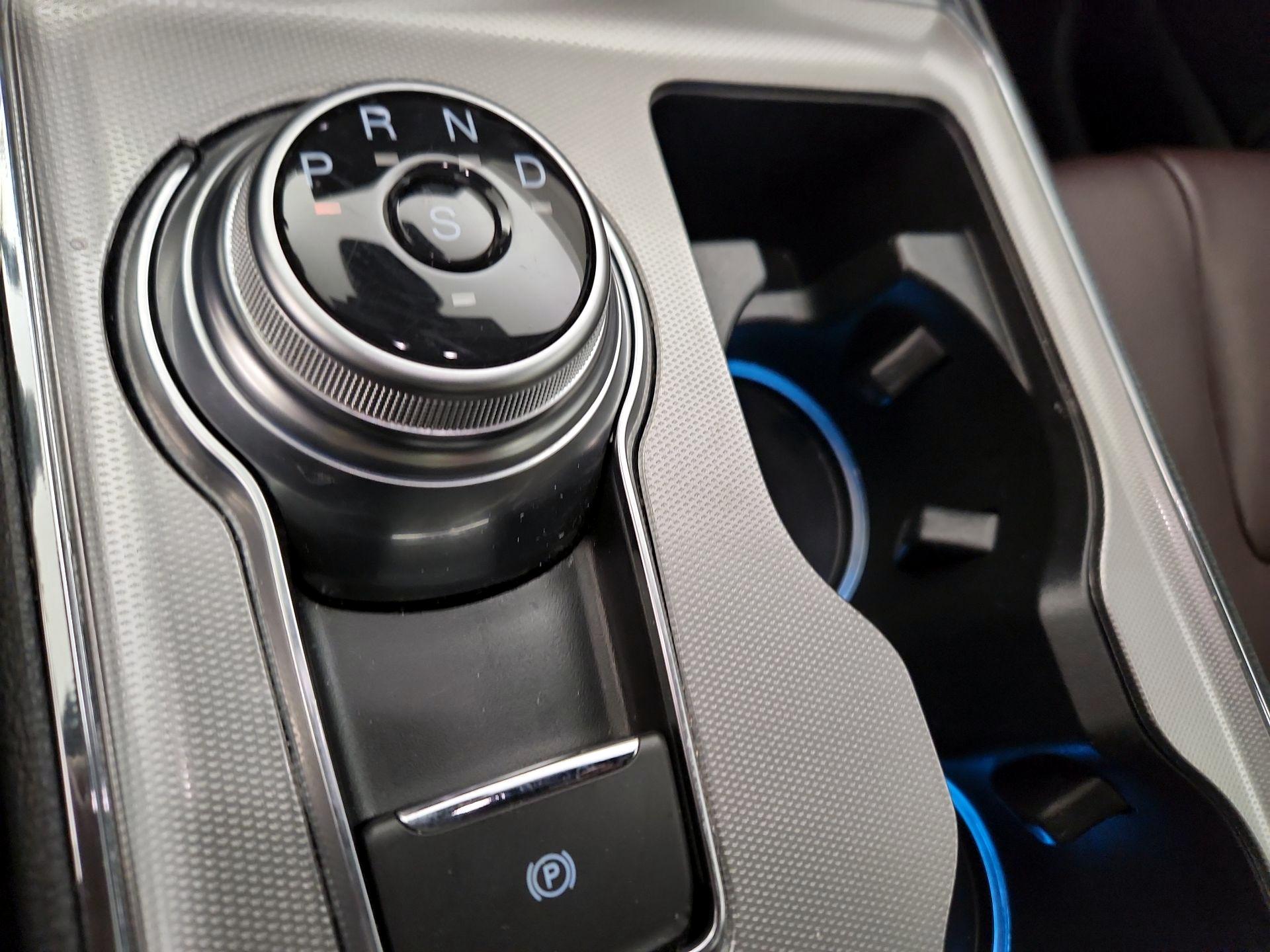 Thumbnail: 2022 Ford Edge - 18