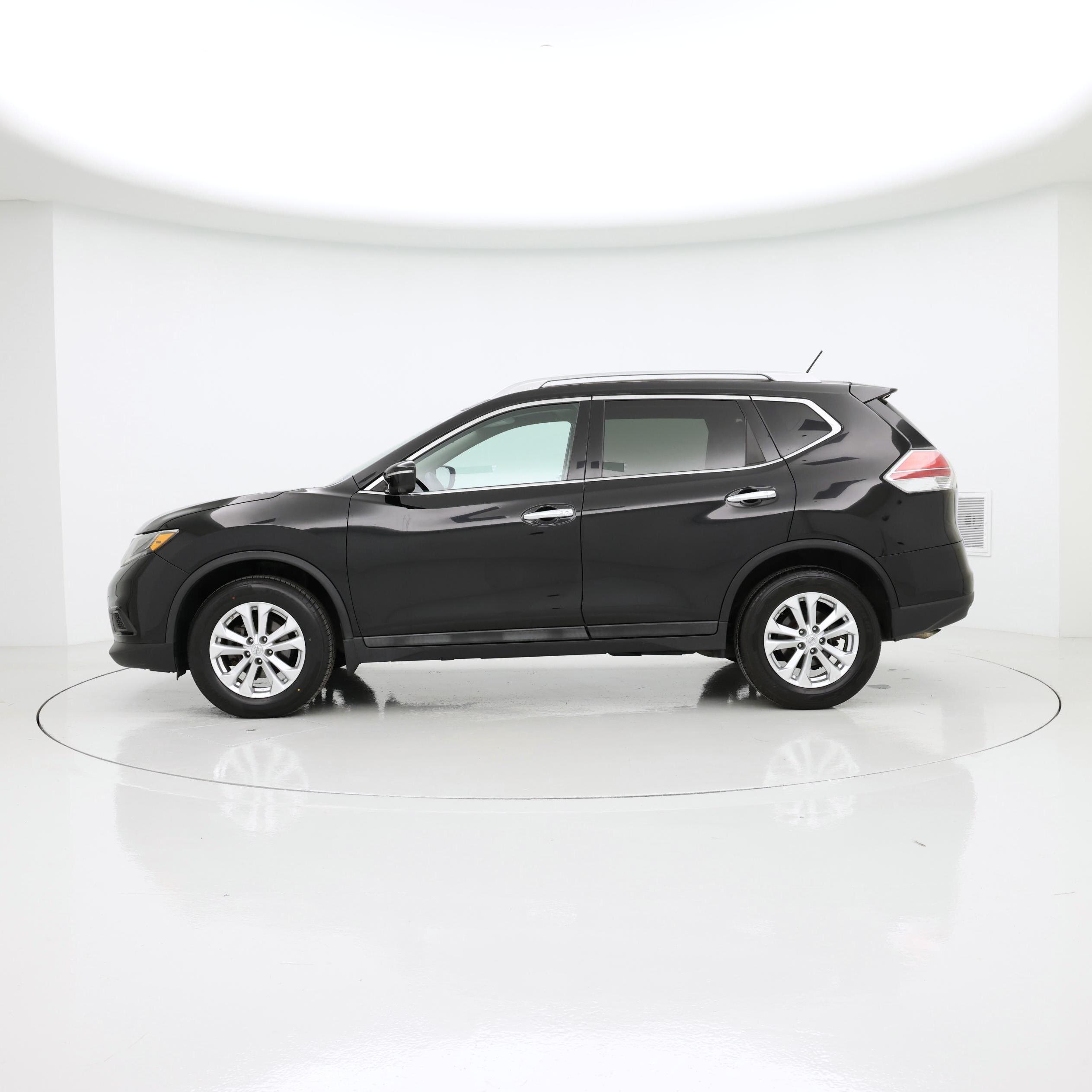 Thumbnail: 2015 Nissan Rogue - 3