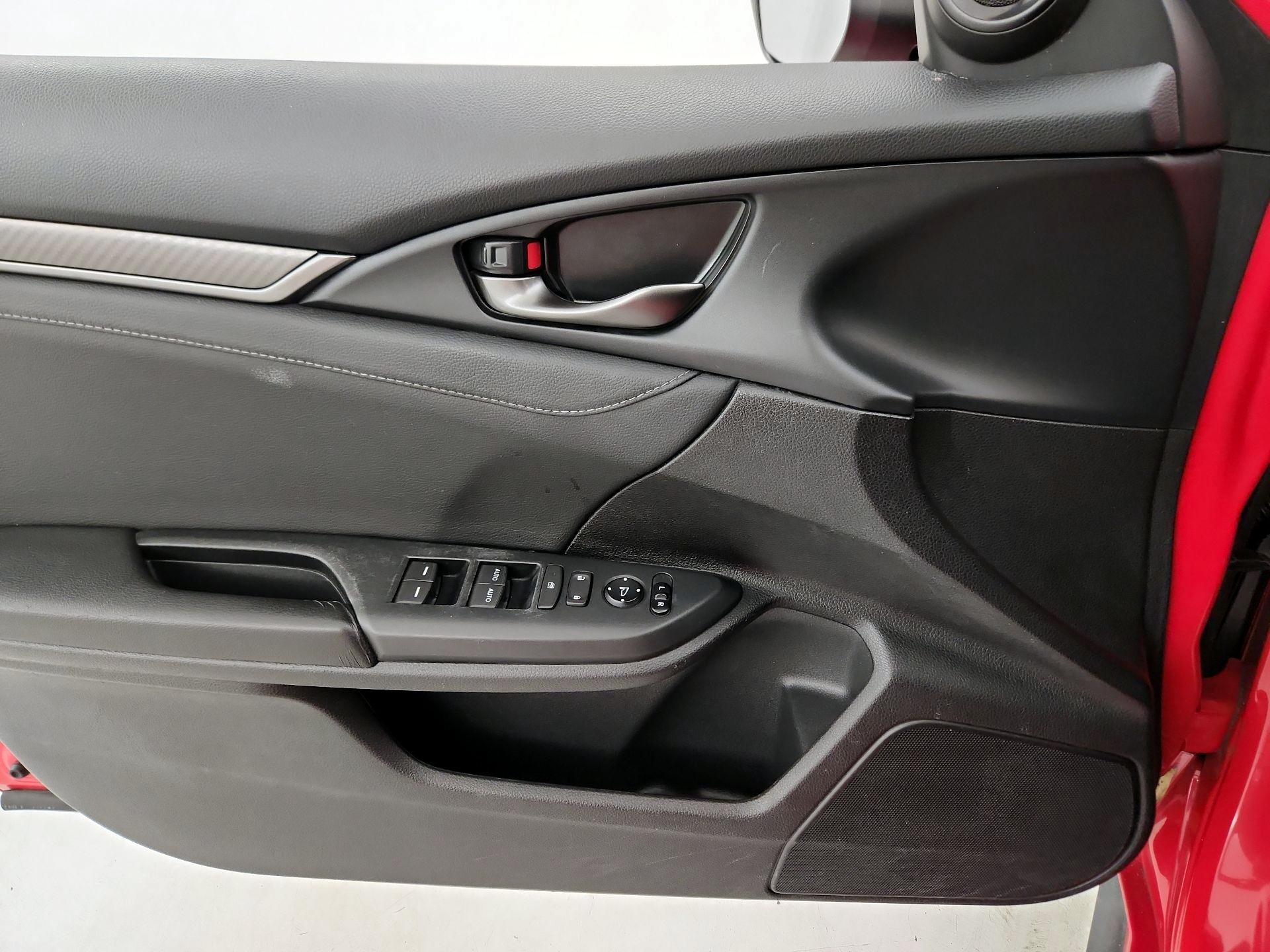 Thumbnail: 2017 Honda Civic - 12