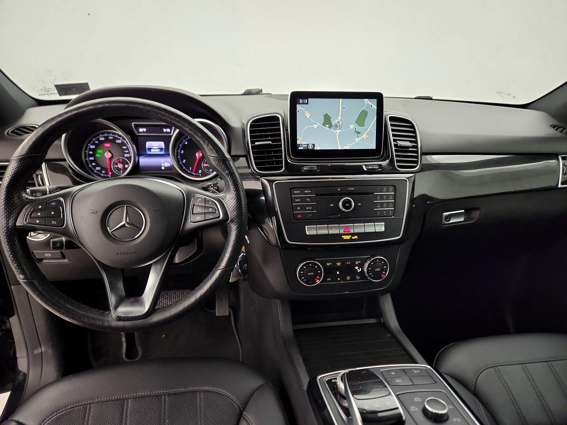 Thumbnail: 2016 Mercedes-Benz GLE - 9