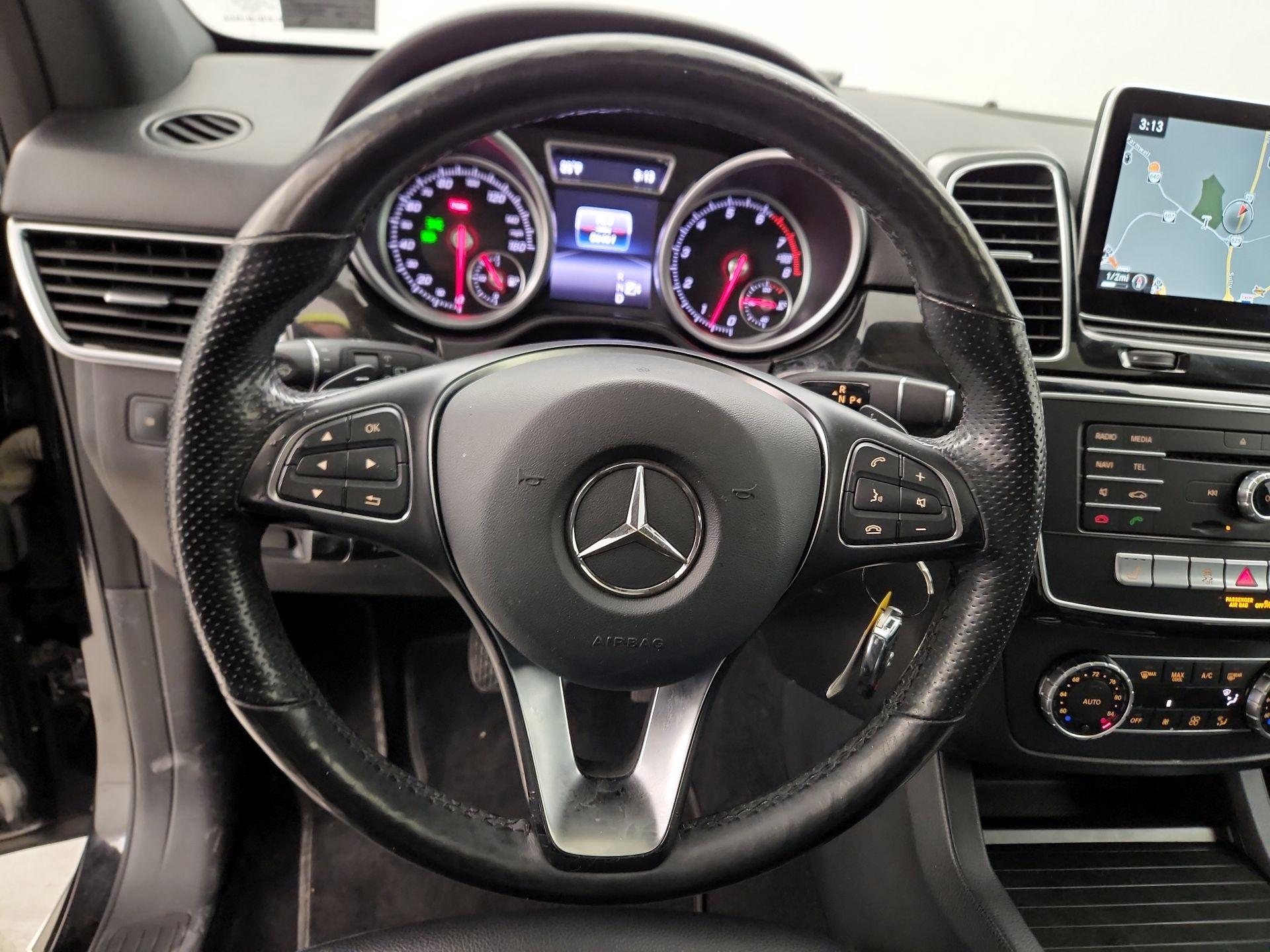 Thumbnail: 2016 Mercedes-Benz GLE - 10