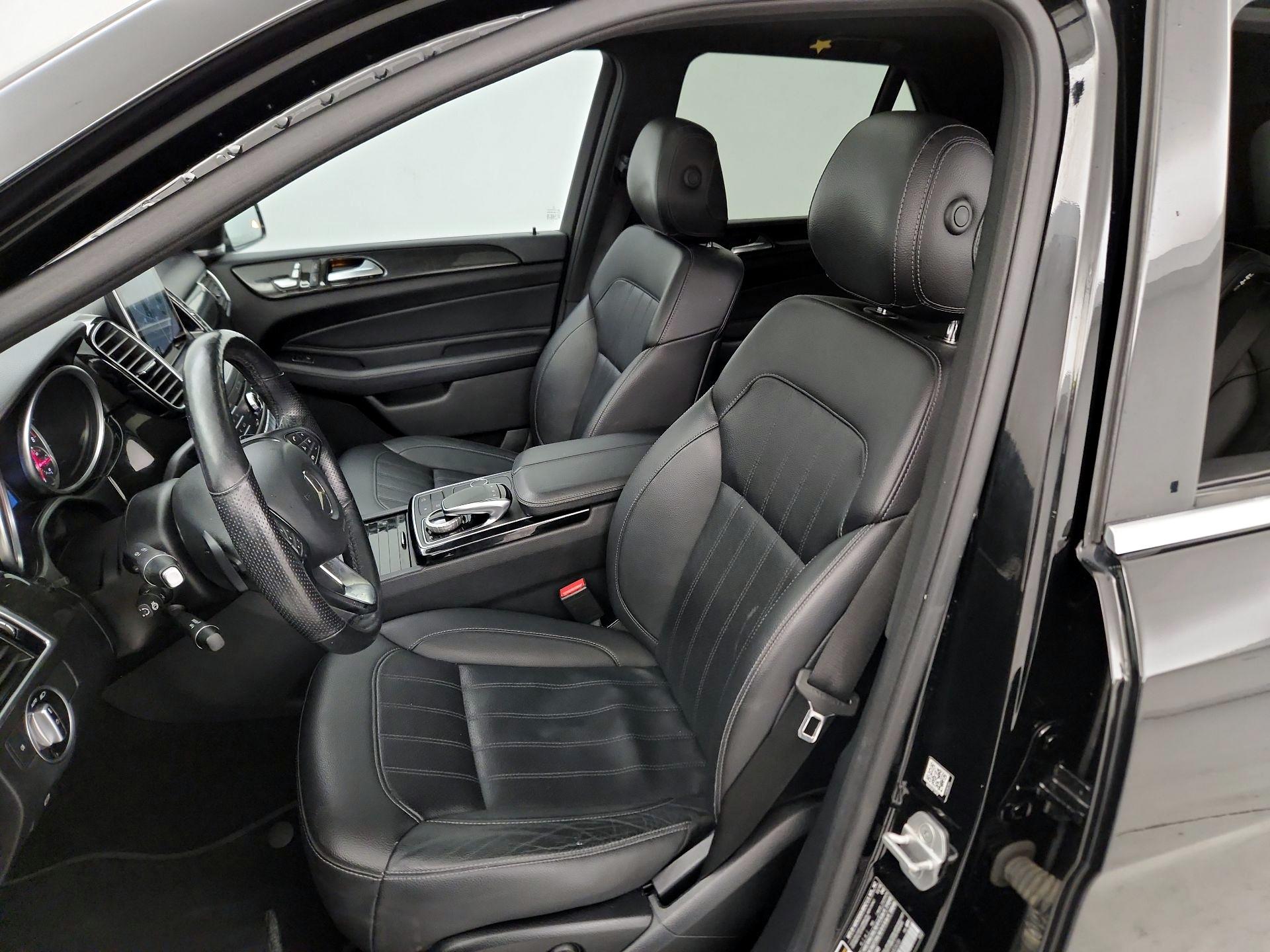 Thumbnail: 2016 Mercedes-Benz GLE - 11