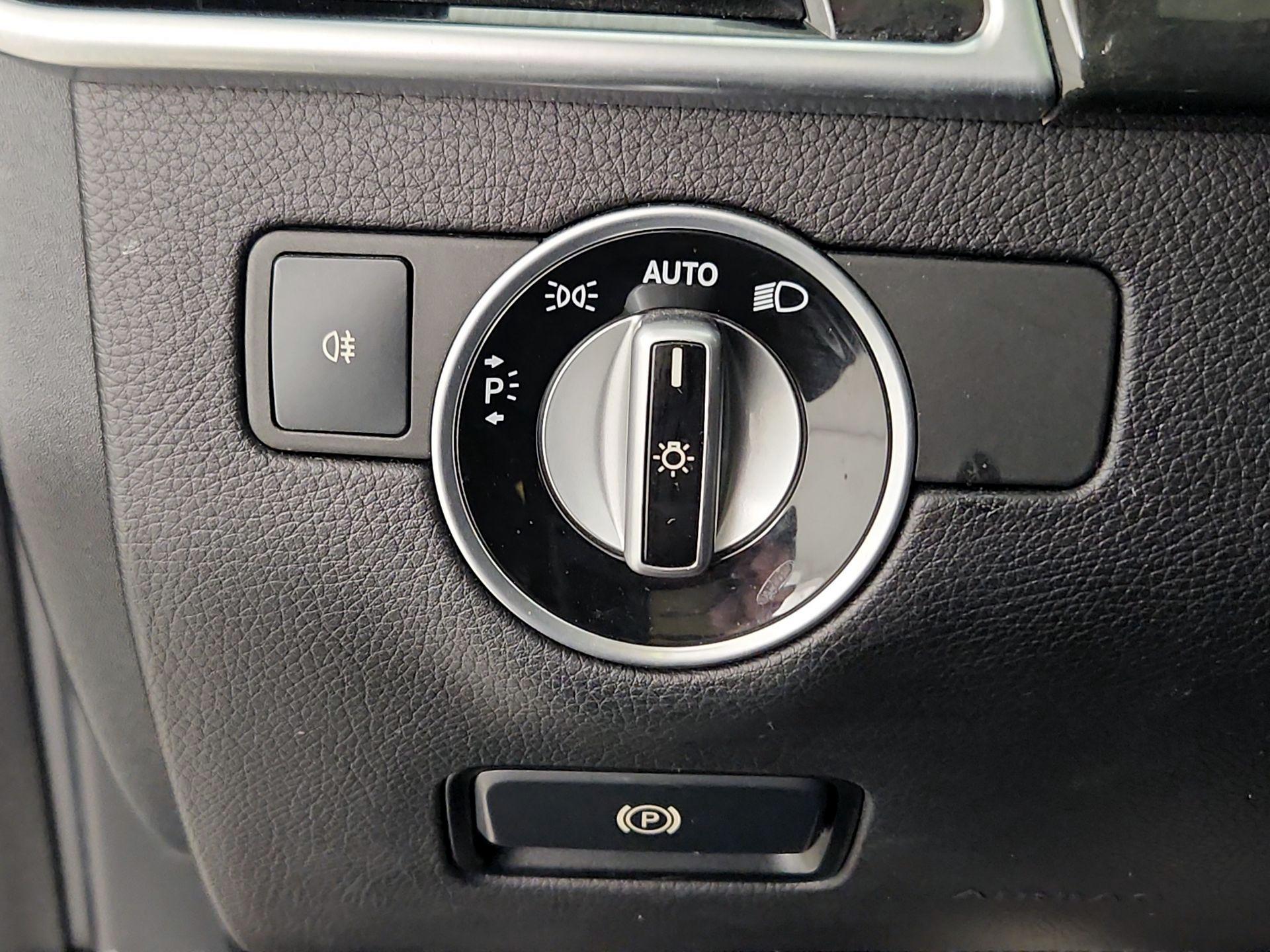 Thumbnail: 2016 Mercedes-Benz GLE - 13