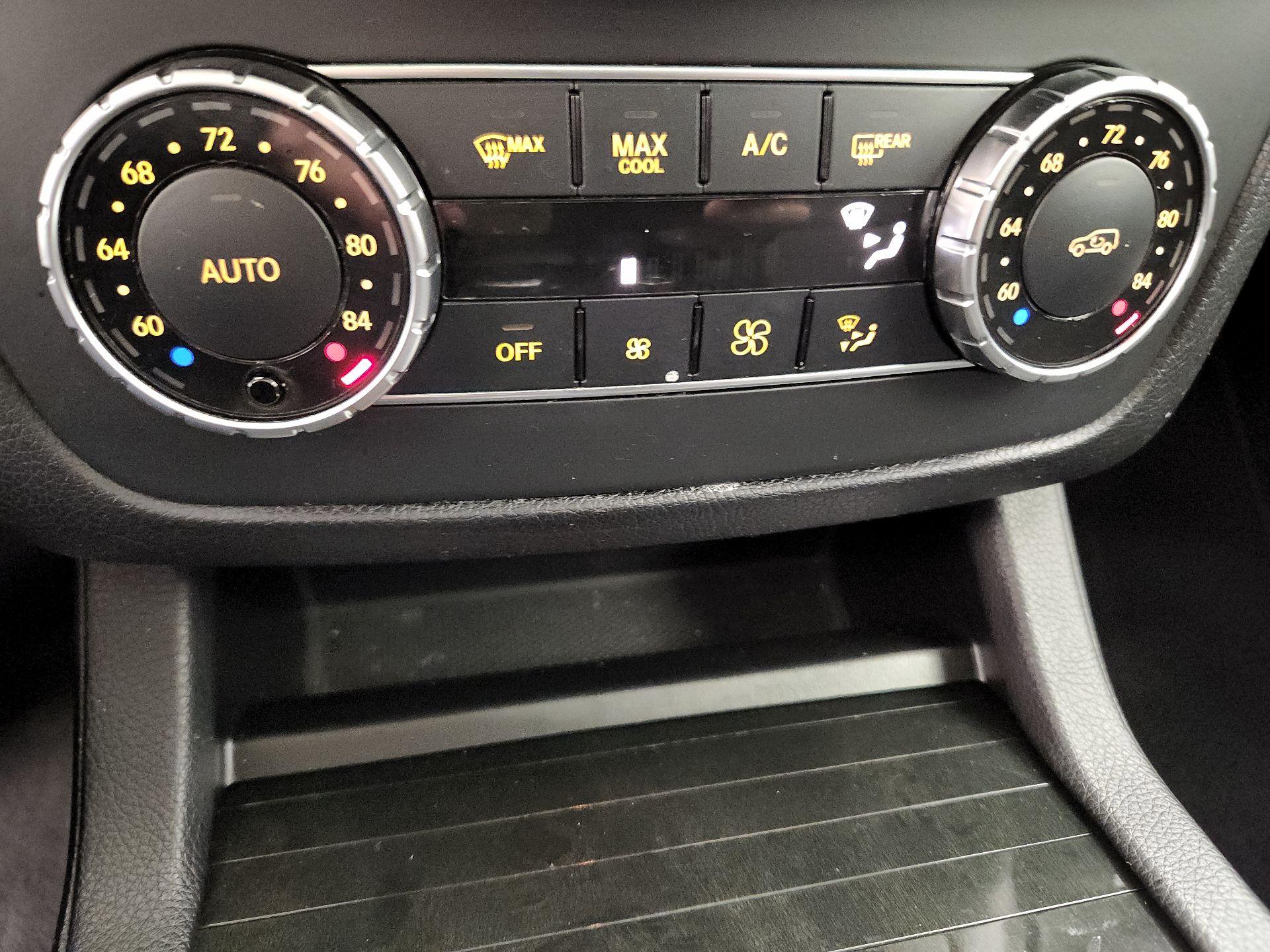 Thumbnail: 2016 Mercedes-Benz GLE - 17