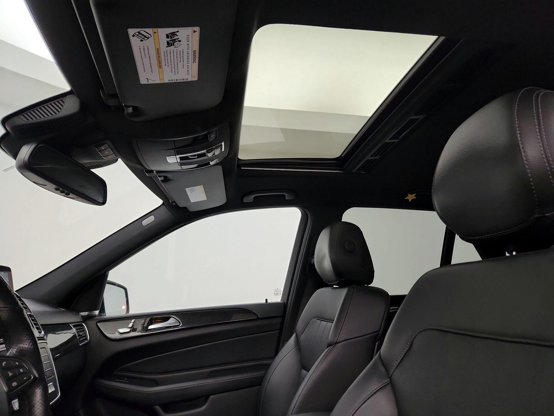 Thumbnail: 2016 Mercedes-Benz GLE - 20