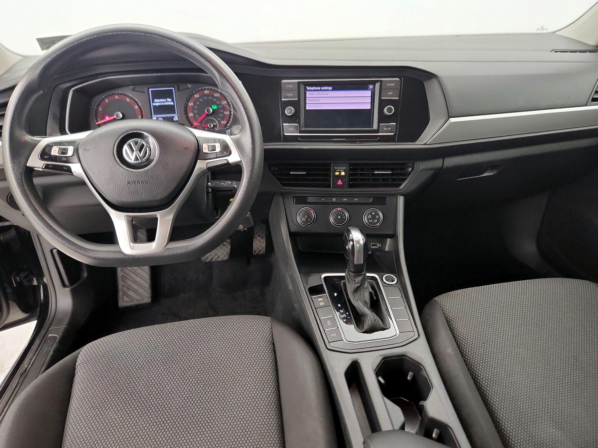 Thumbnail: 2019 Volkswagen Jetta - 9