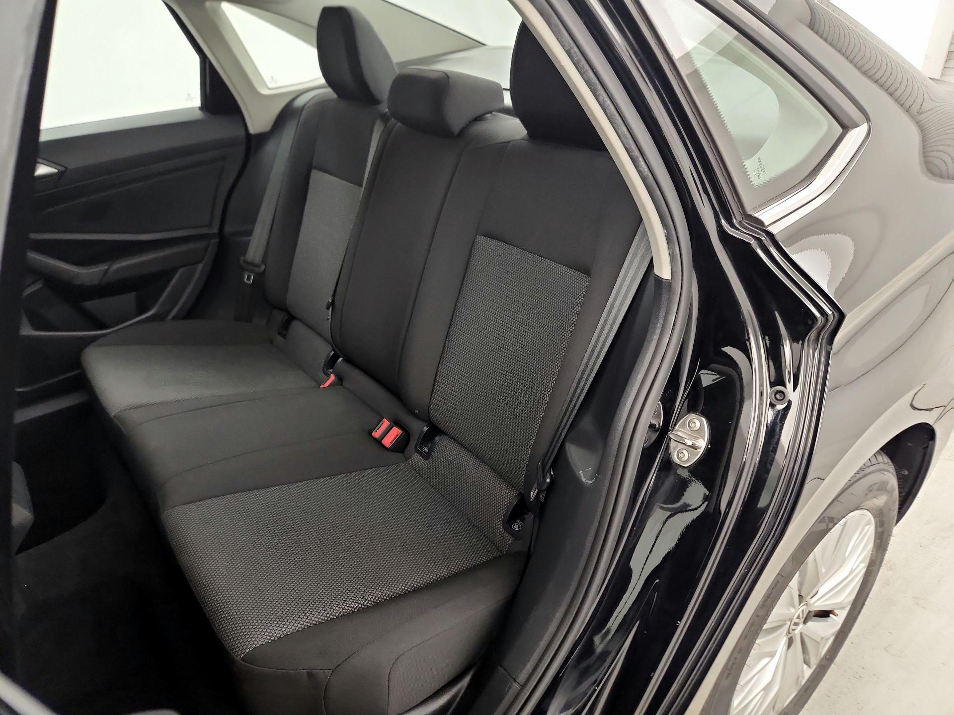 Thumbnail: 2019 Volkswagen Jetta - 19