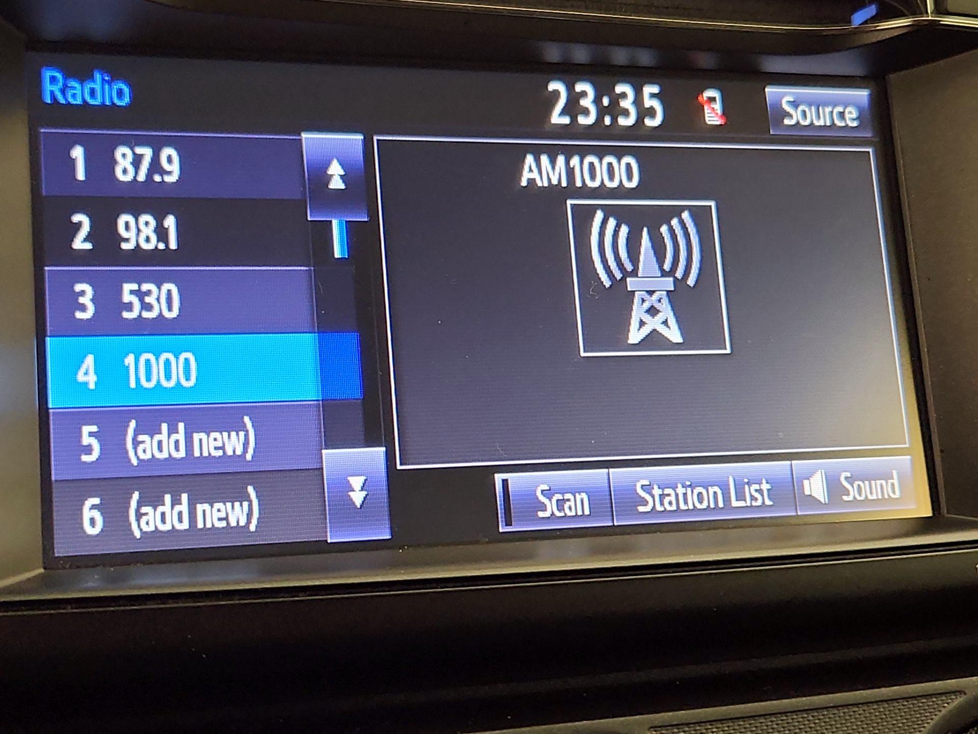 Thumbnail: 2018 Toyota RAV4 - 15