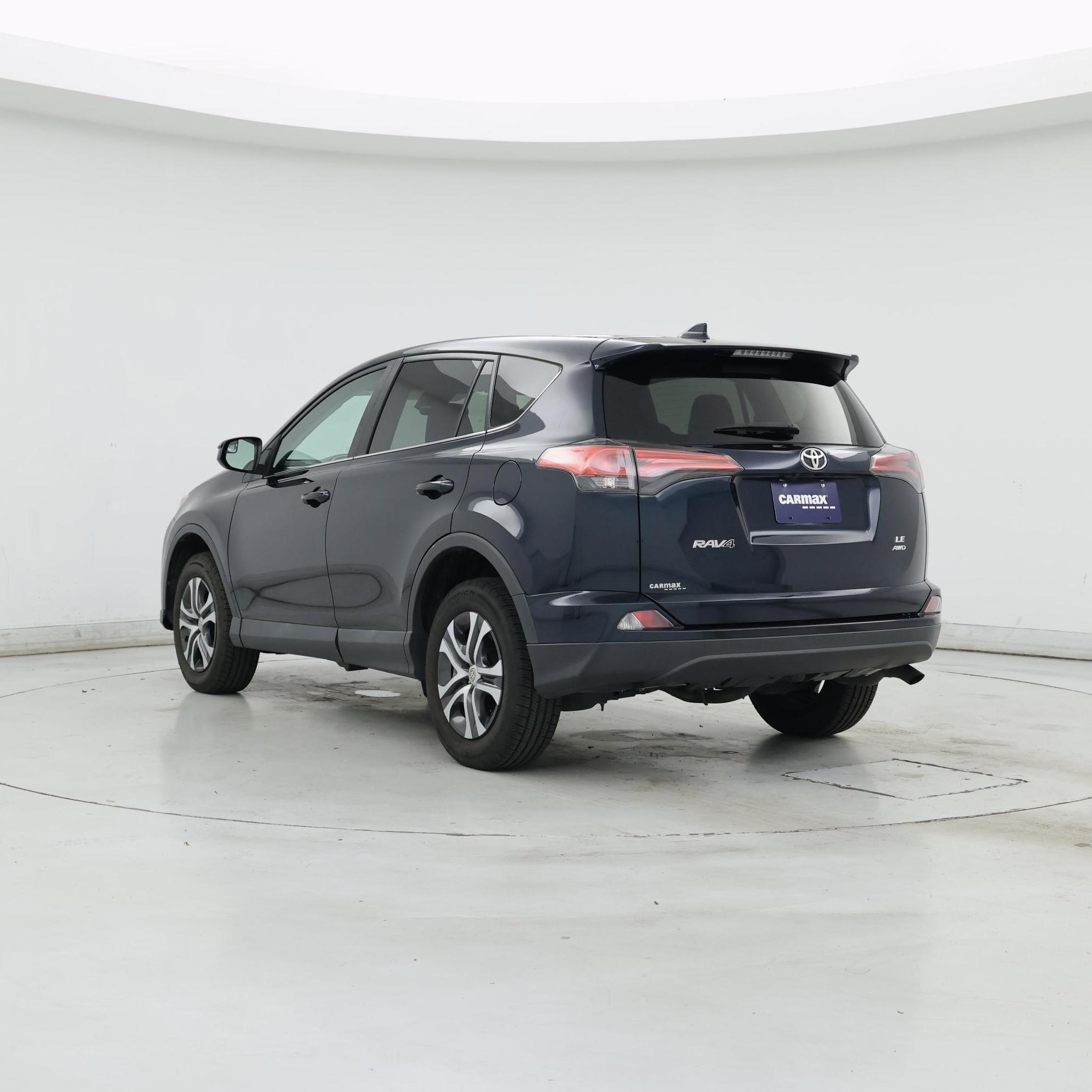 Thumbnail: 2018 Toyota RAV4 - 2