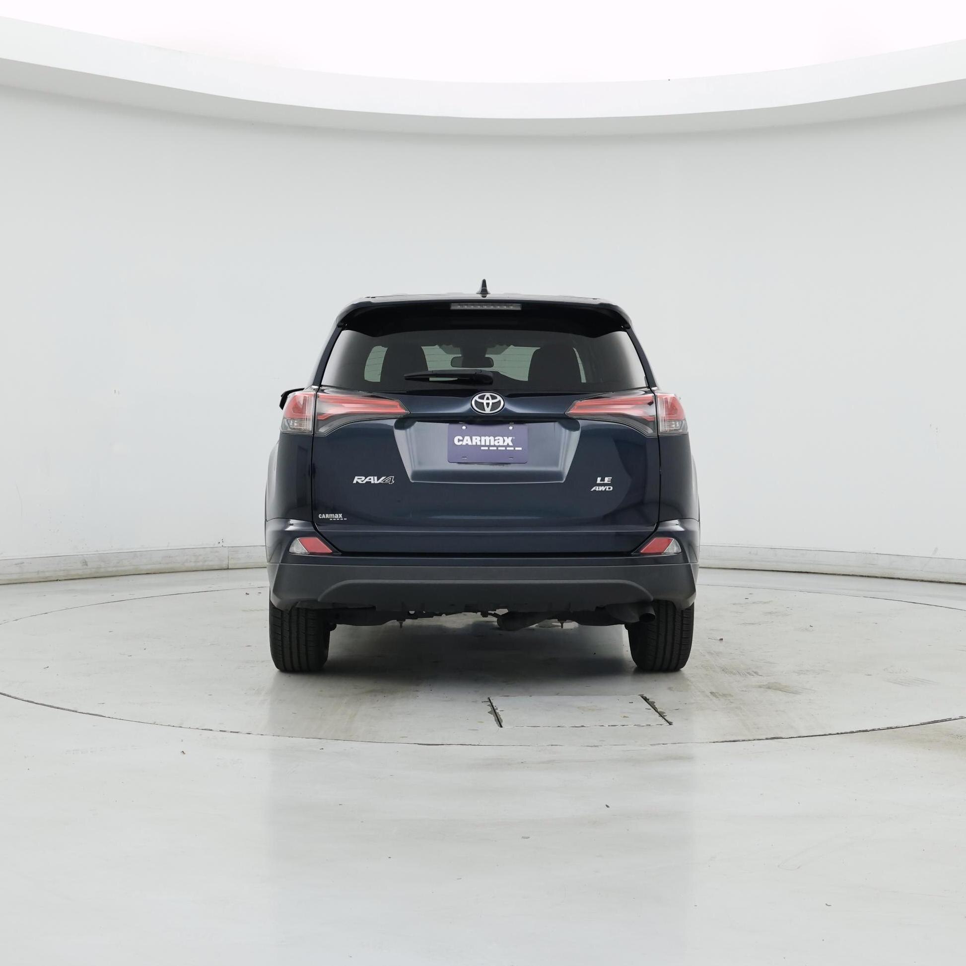 Thumbnail: 2018 Toyota RAV4 - 6