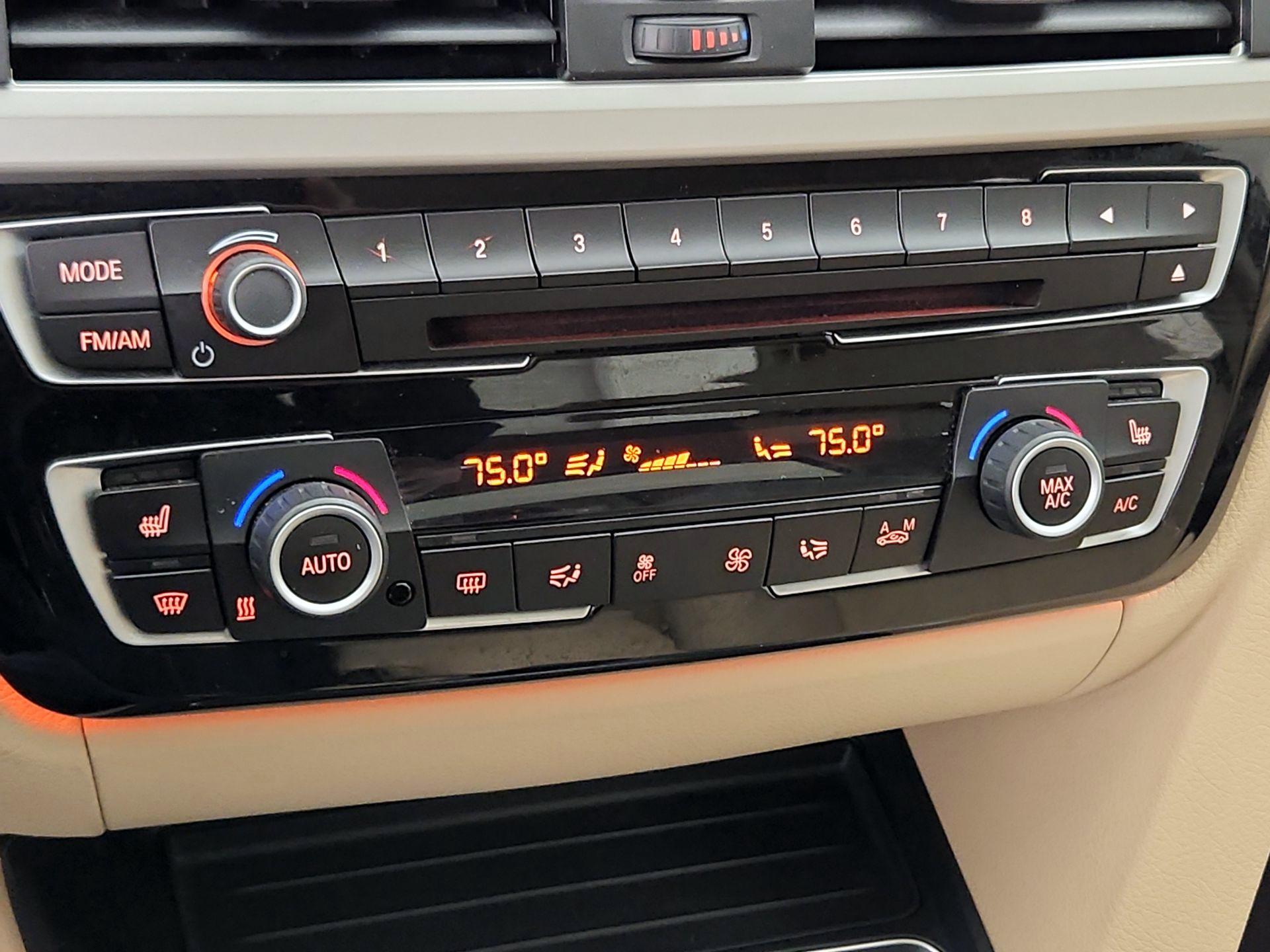 Thumbnail: 2018 BMW 3 Series - 16