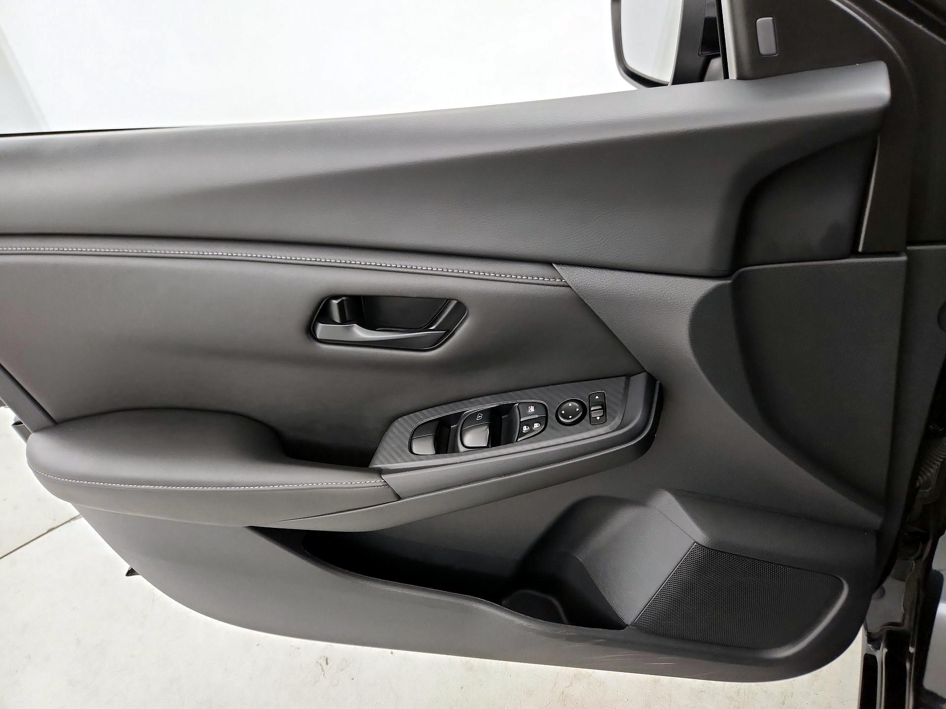 Thumbnail: 2024 Nissan Sentra - 12