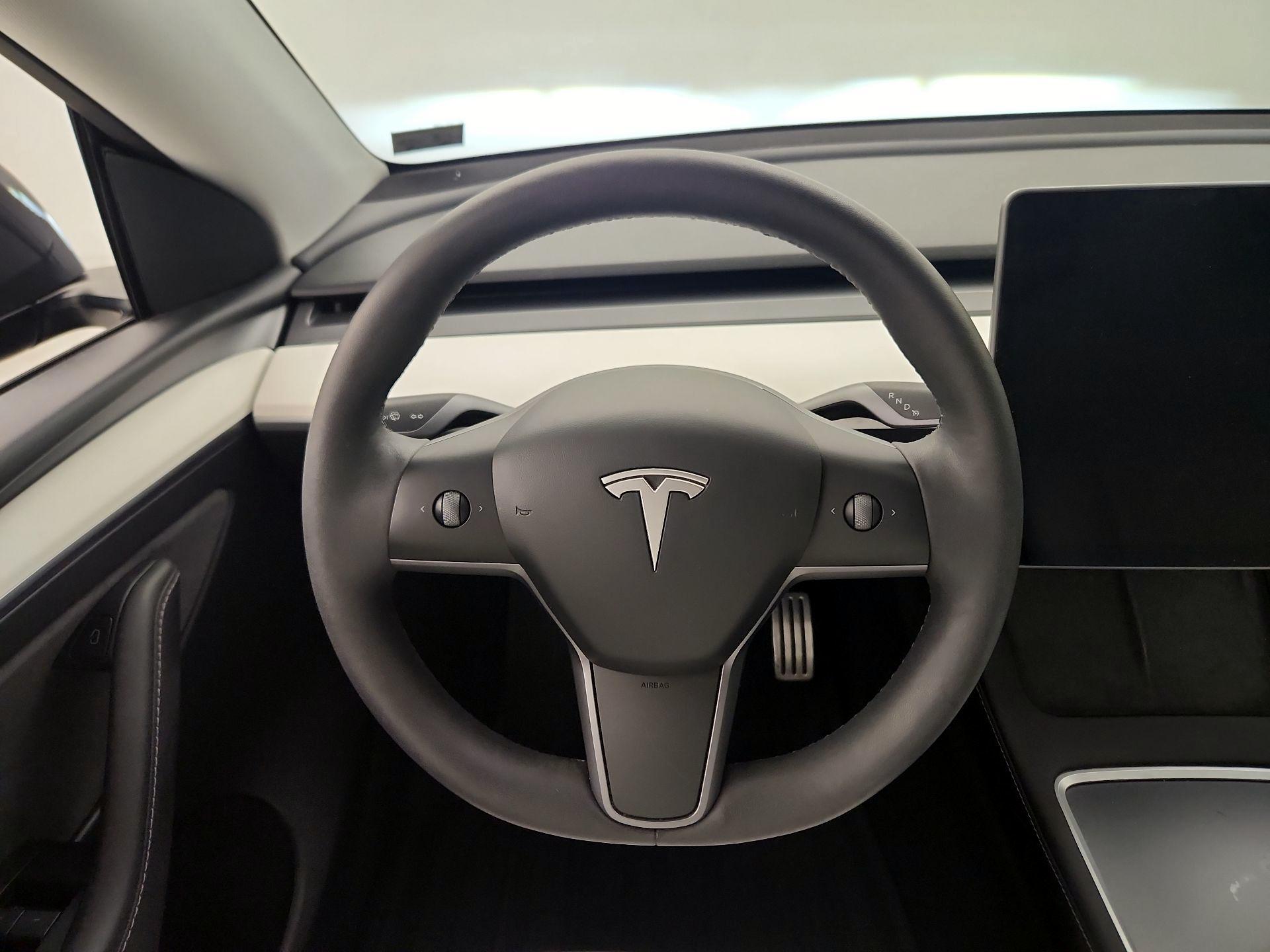 Thumbnail: 2022 Tesla Model Y - 10