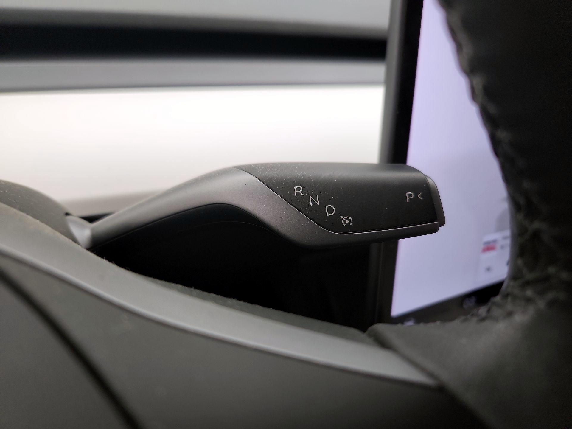 Thumbnail: 2022 Tesla Model Y - 17