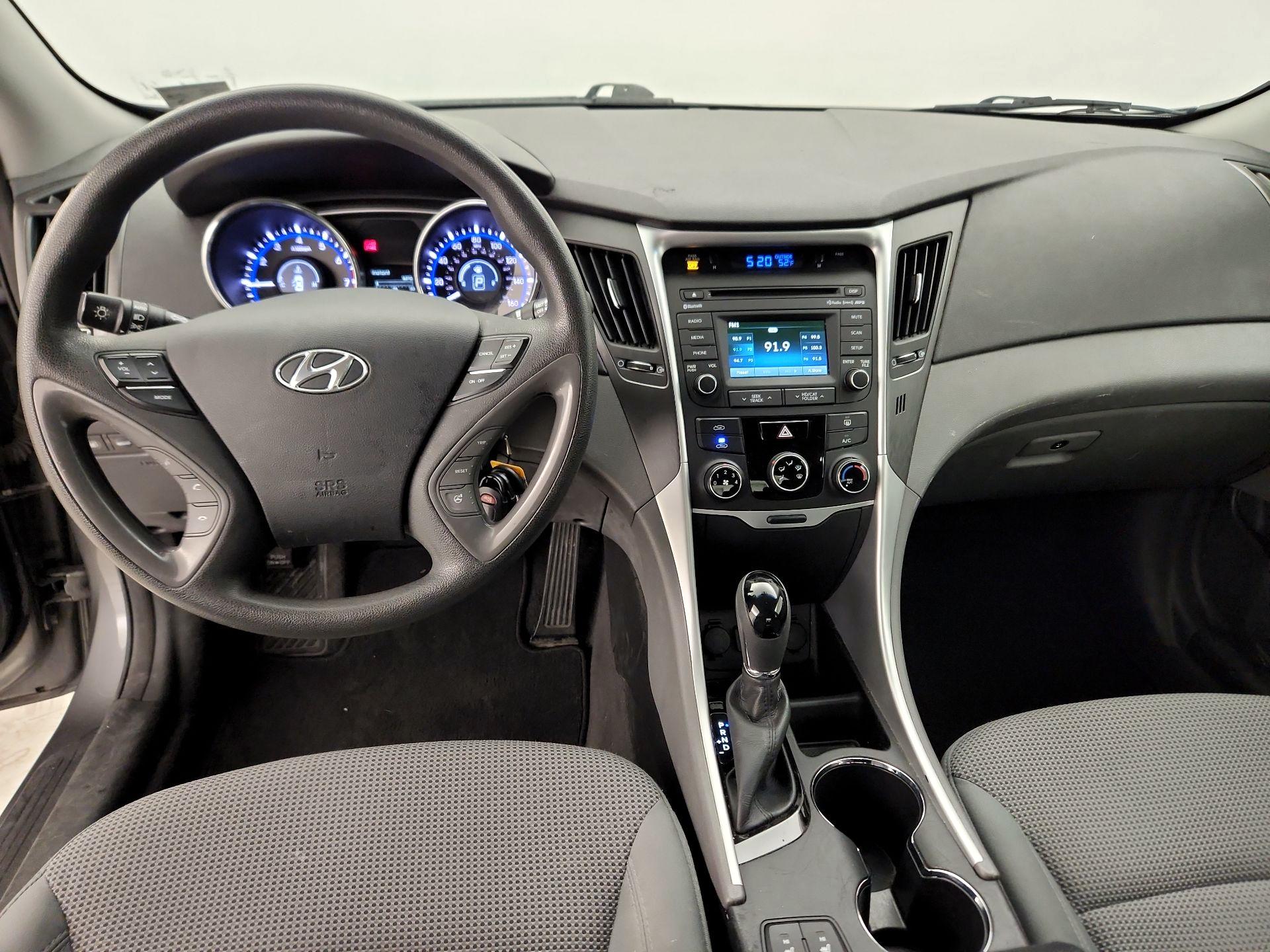 Thumbnail: 2014 Hyundai Sonata - 9