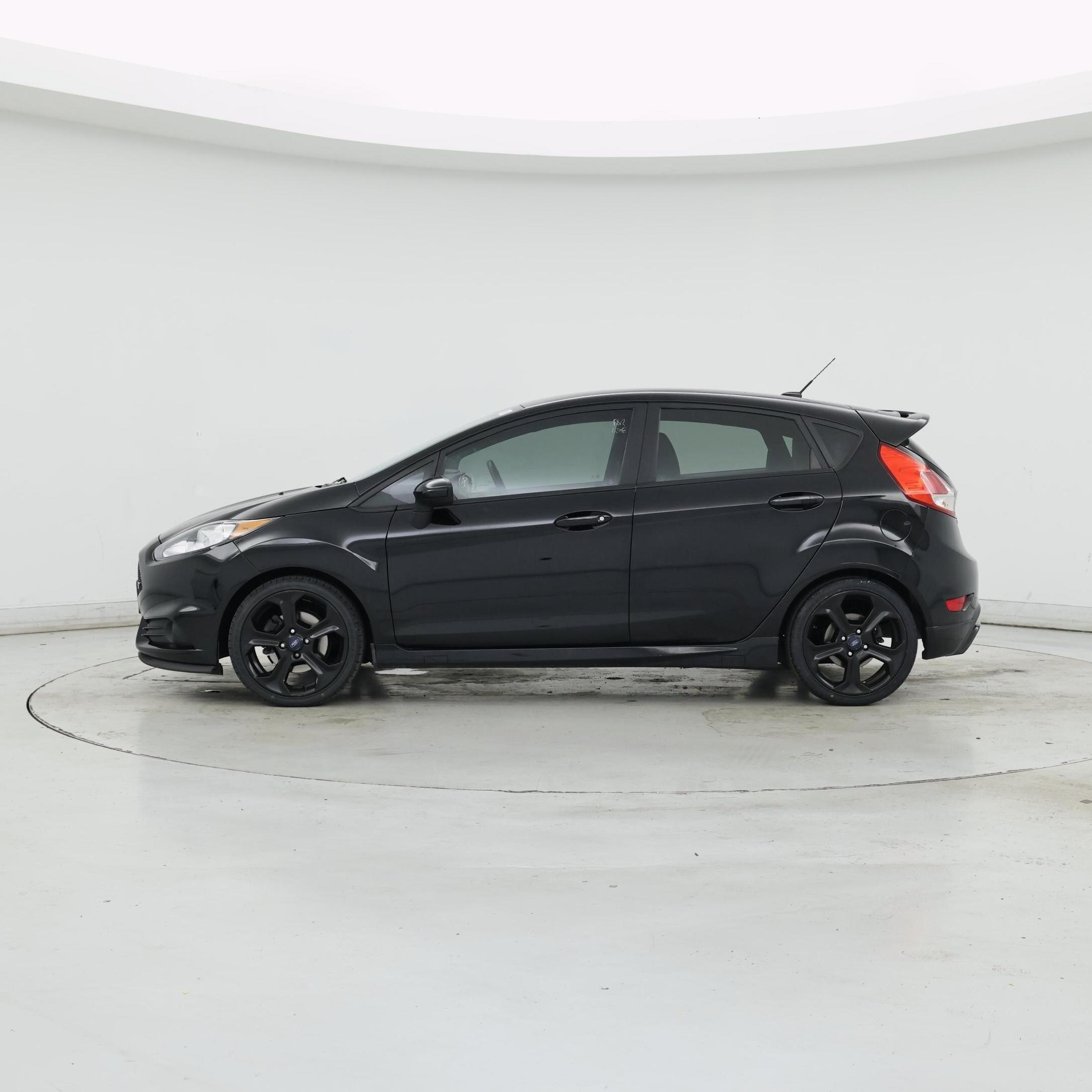 Thumbnail: 2018 Ford Fiesta - 3