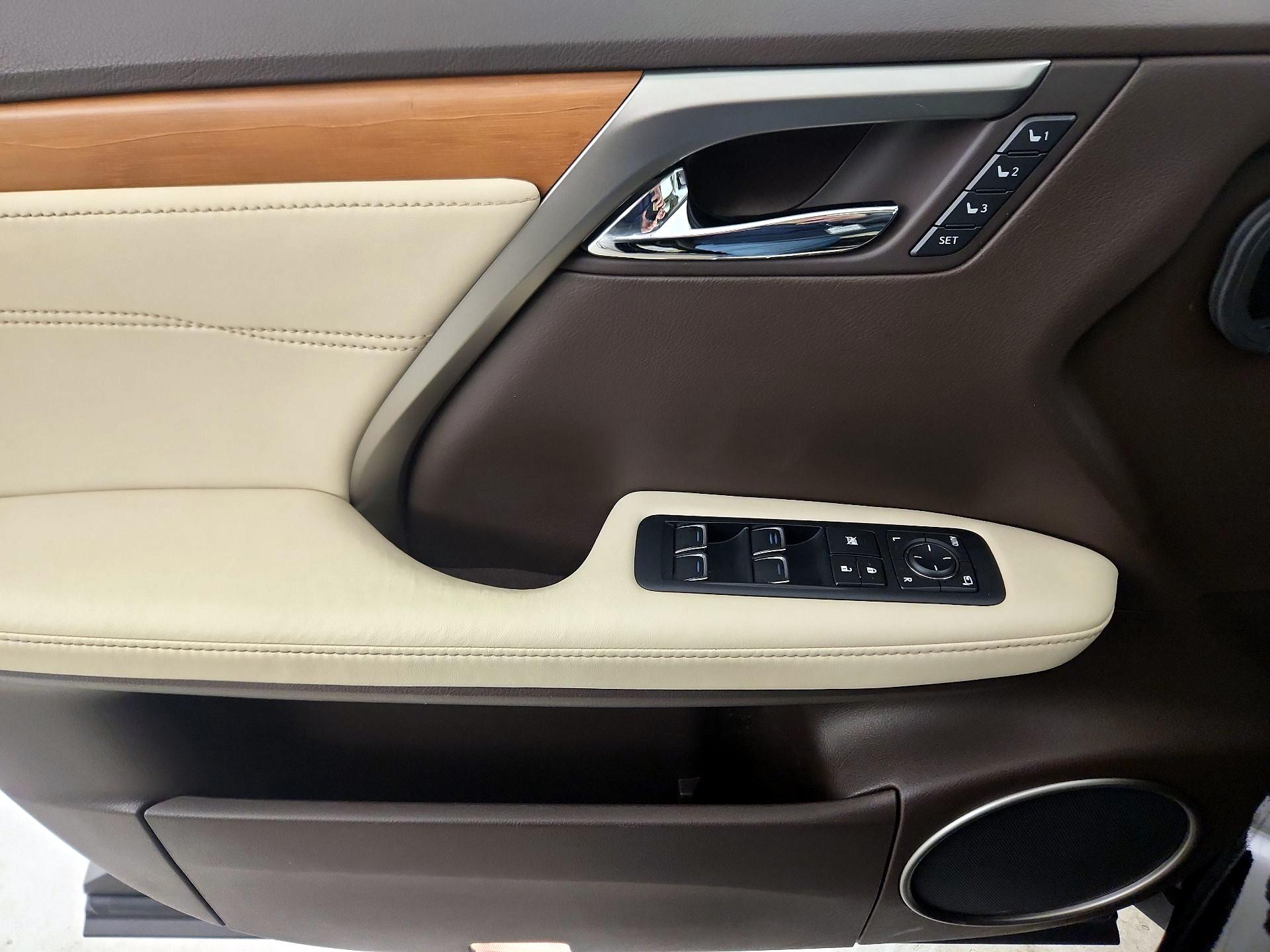 Thumbnail: 2016 Lexus RX - 12