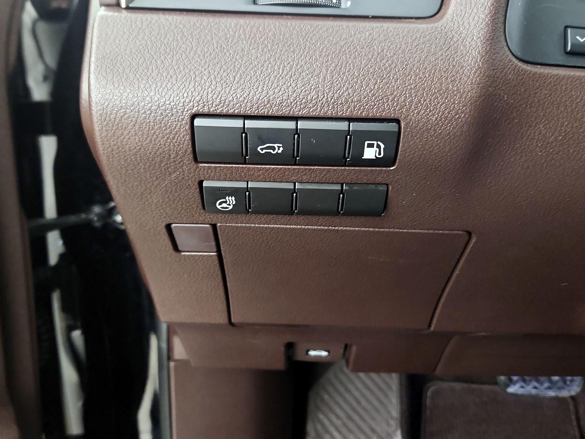 Thumbnail: 2016 Lexus RX - 13