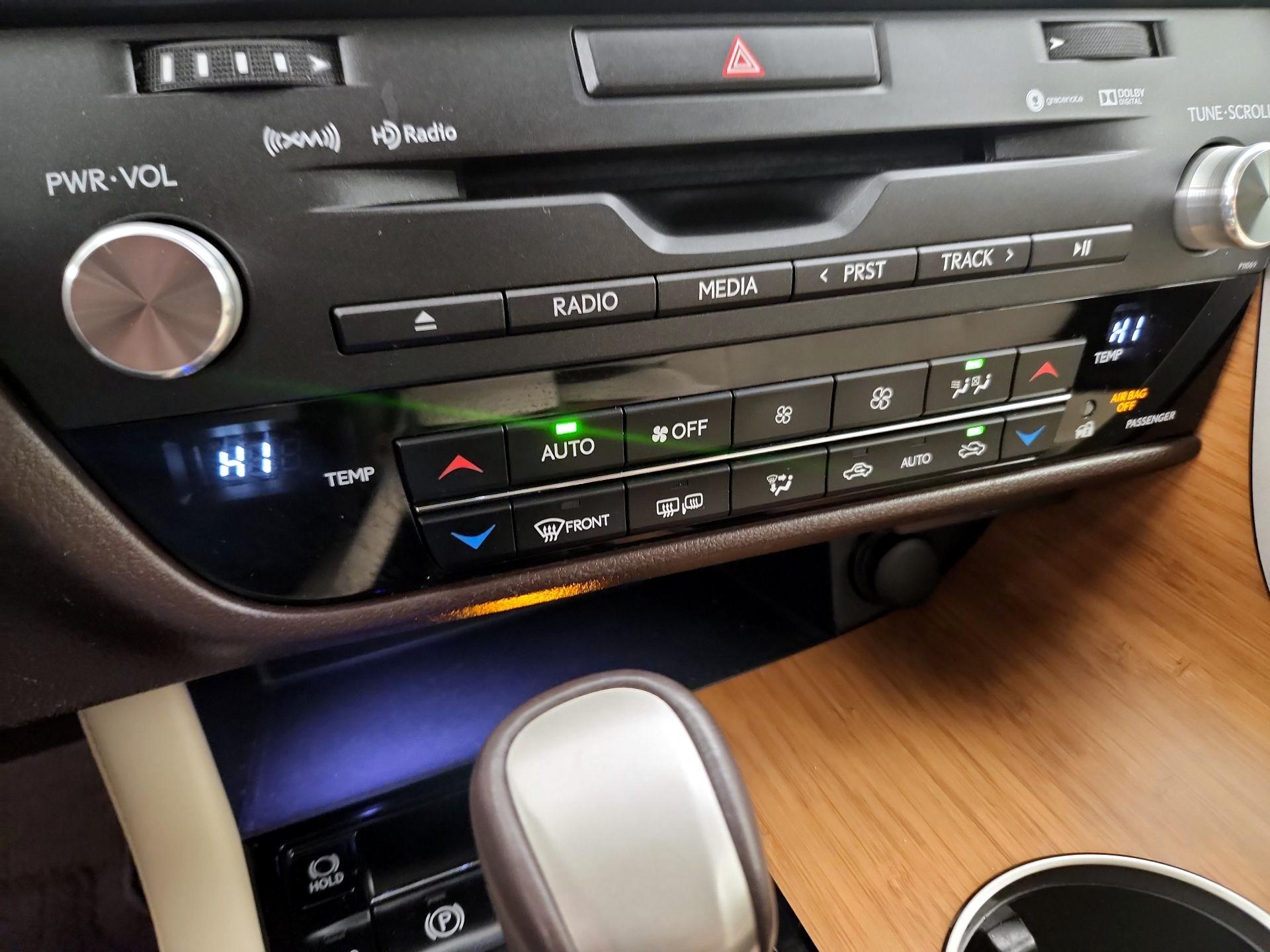 Thumbnail: 2016 Lexus RX - 17