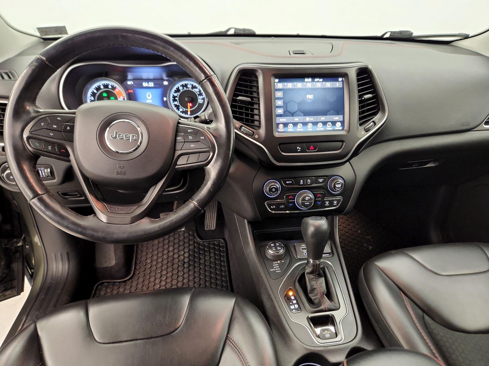 Thumbnail: 2019 Jeep Cherokee - 9