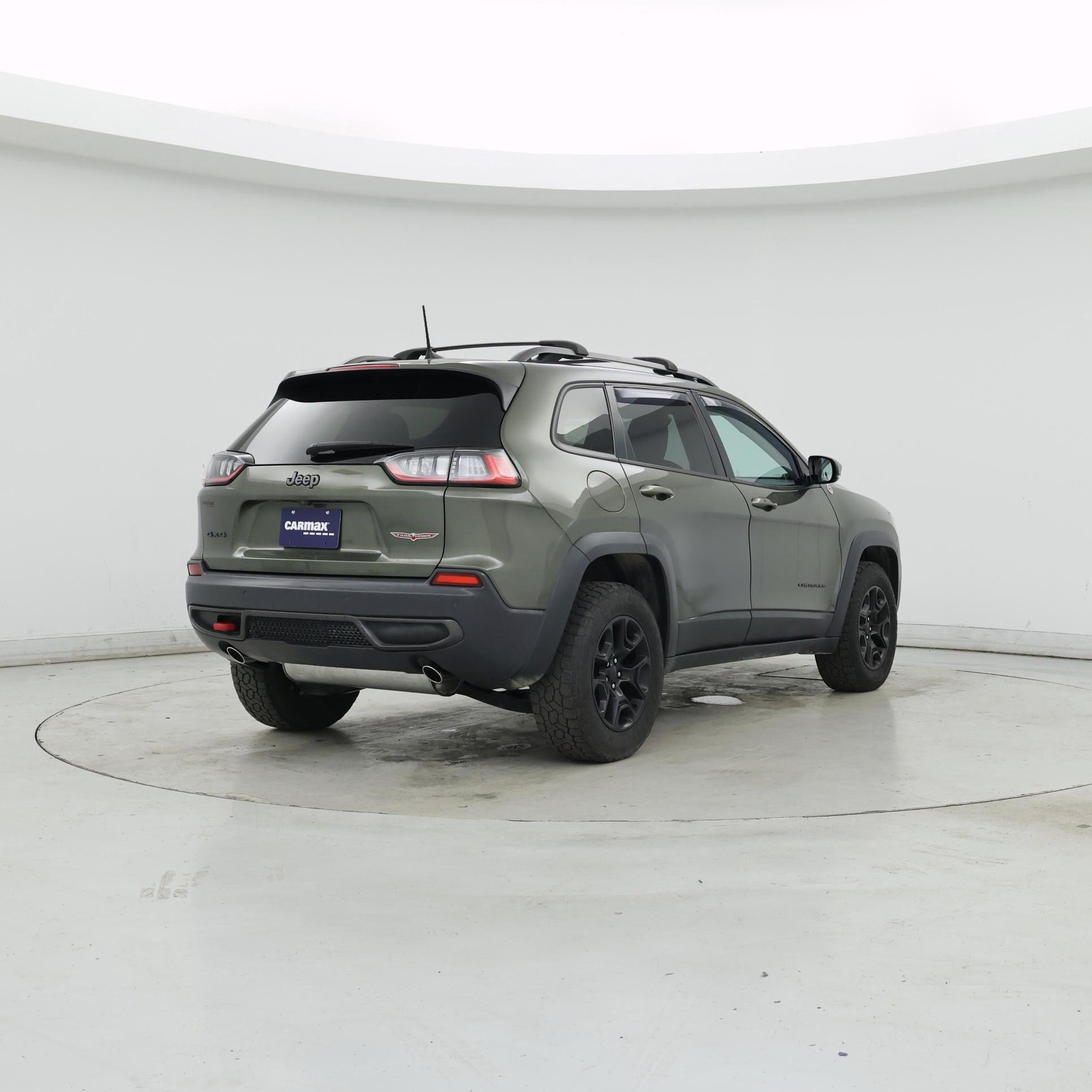 Thumbnail: 2019 Jeep Cherokee - 8