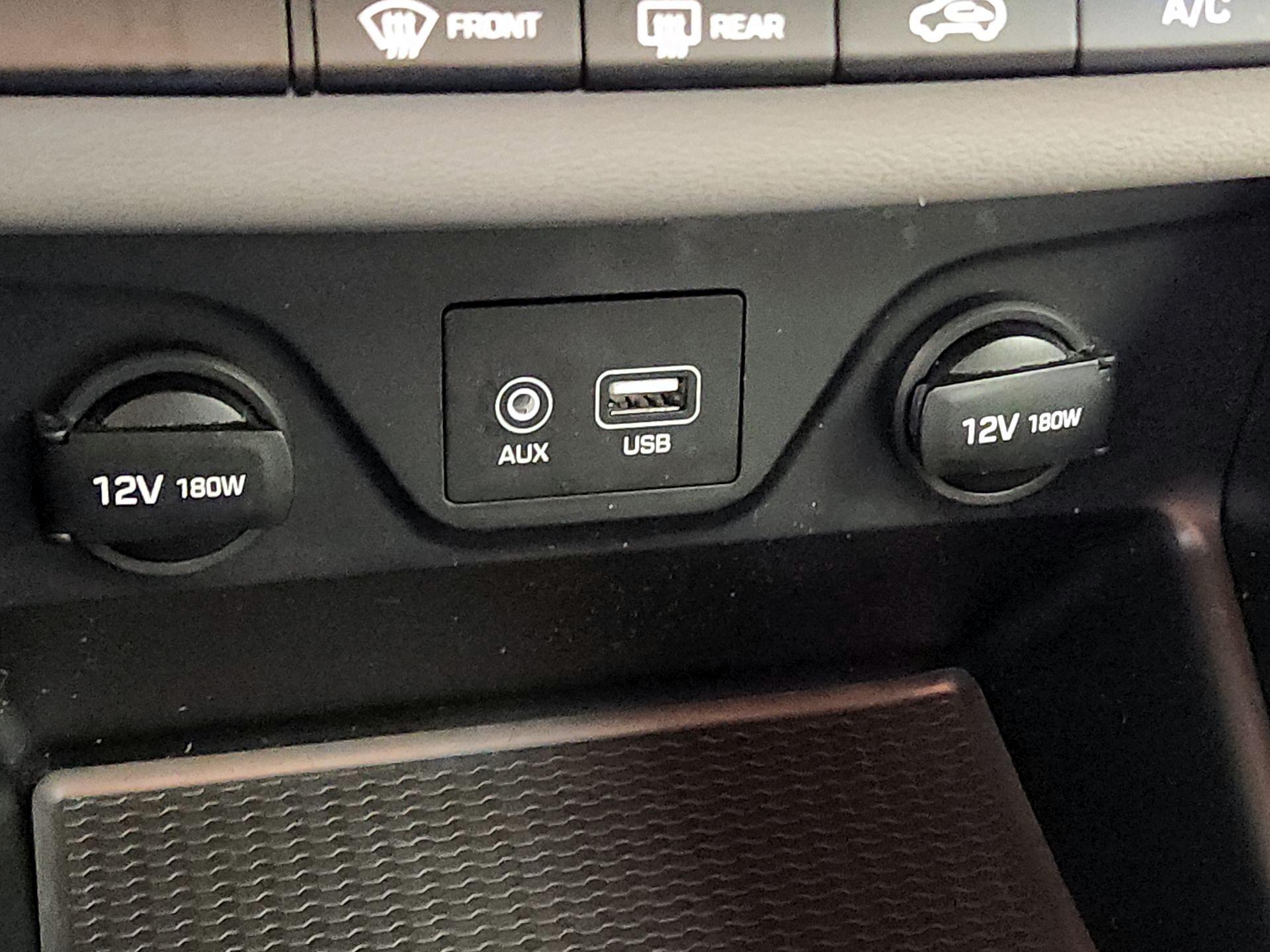 Thumbnail: 2019 Hyundai Tucson - 18