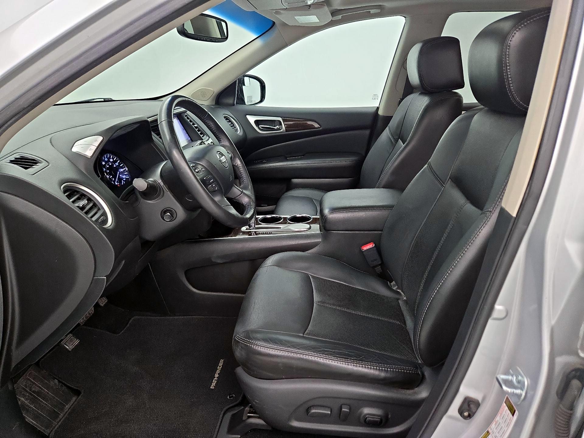 Thumbnail: 2014 Nissan Pathfinder - 11