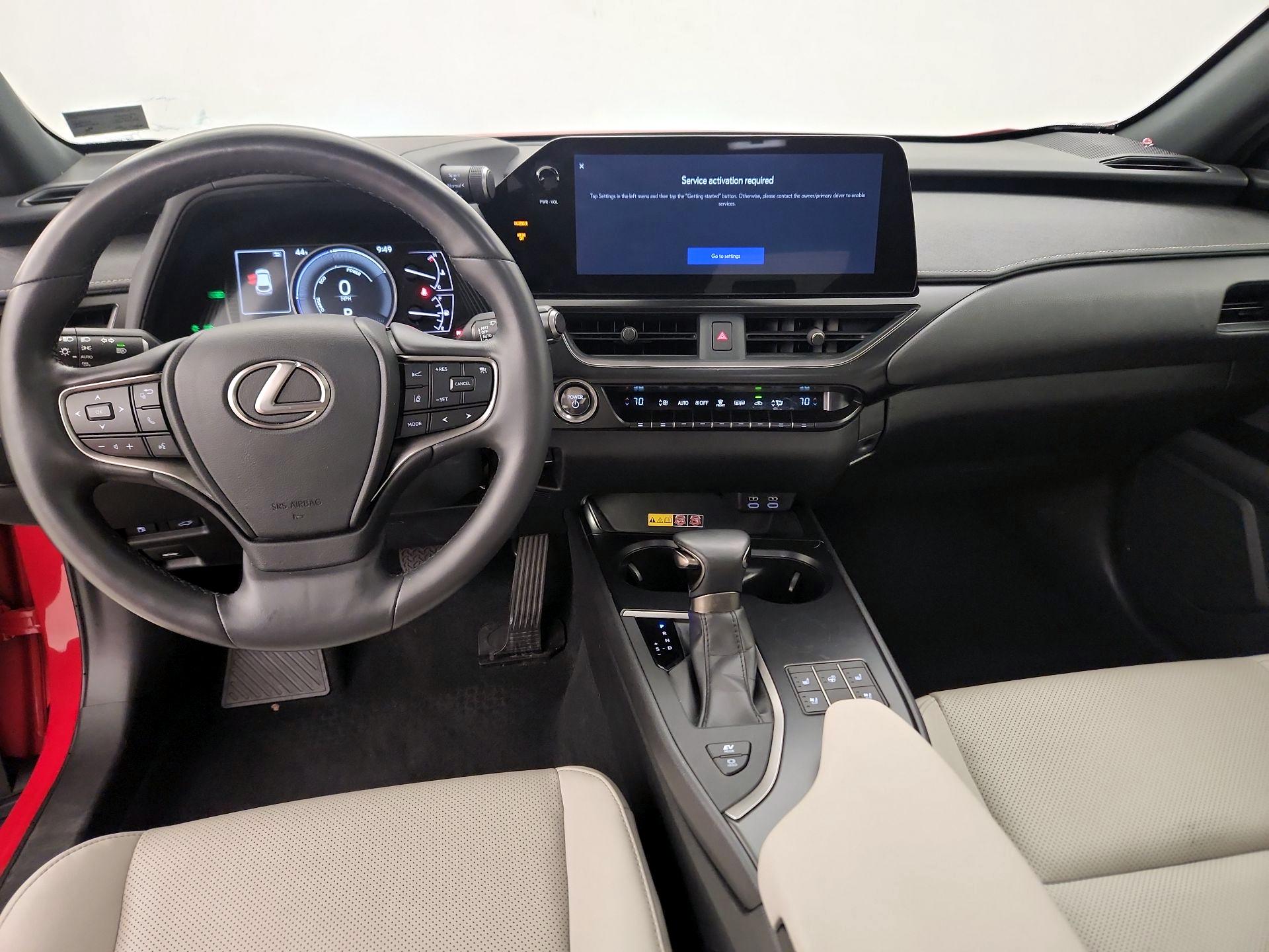 Thumbnail: 2023 Lexus UX - 9