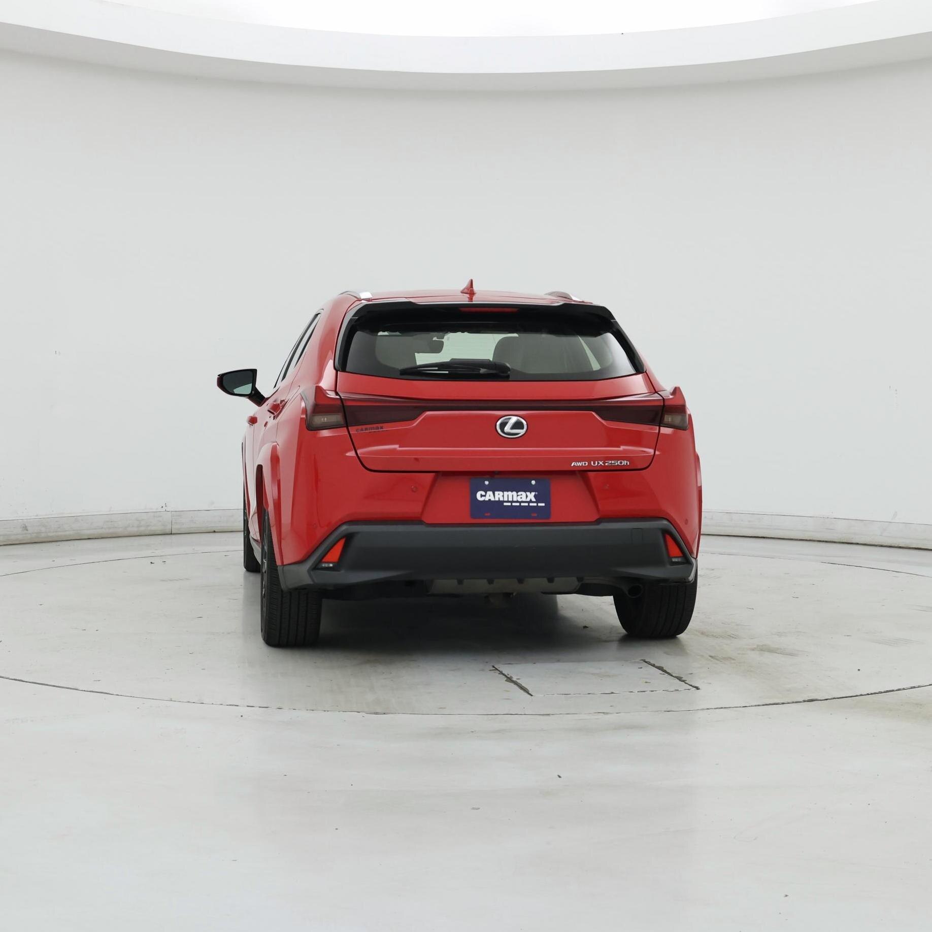 Thumbnail: 2023 Lexus UX - 6