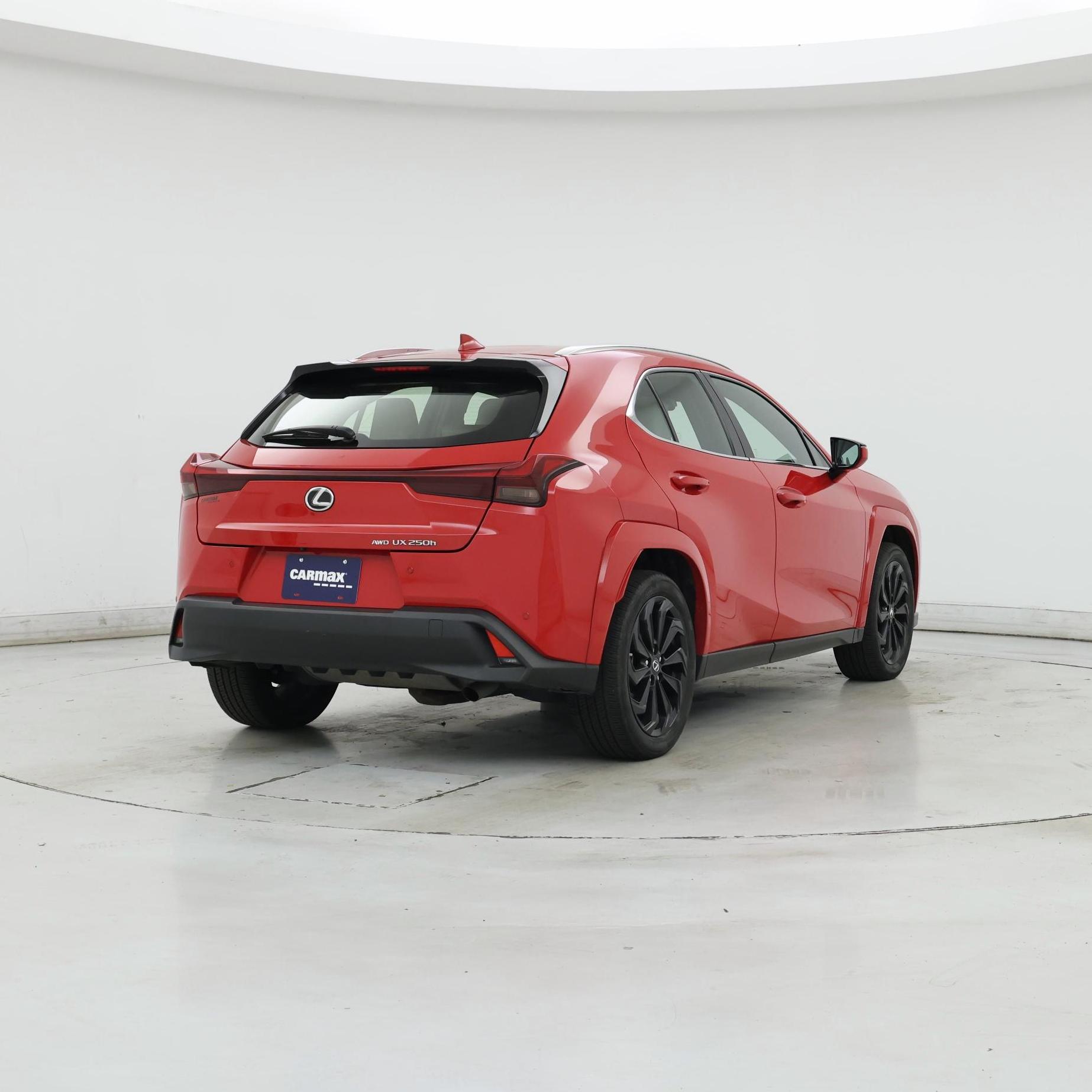 Thumbnail: 2023 Lexus UX - 8