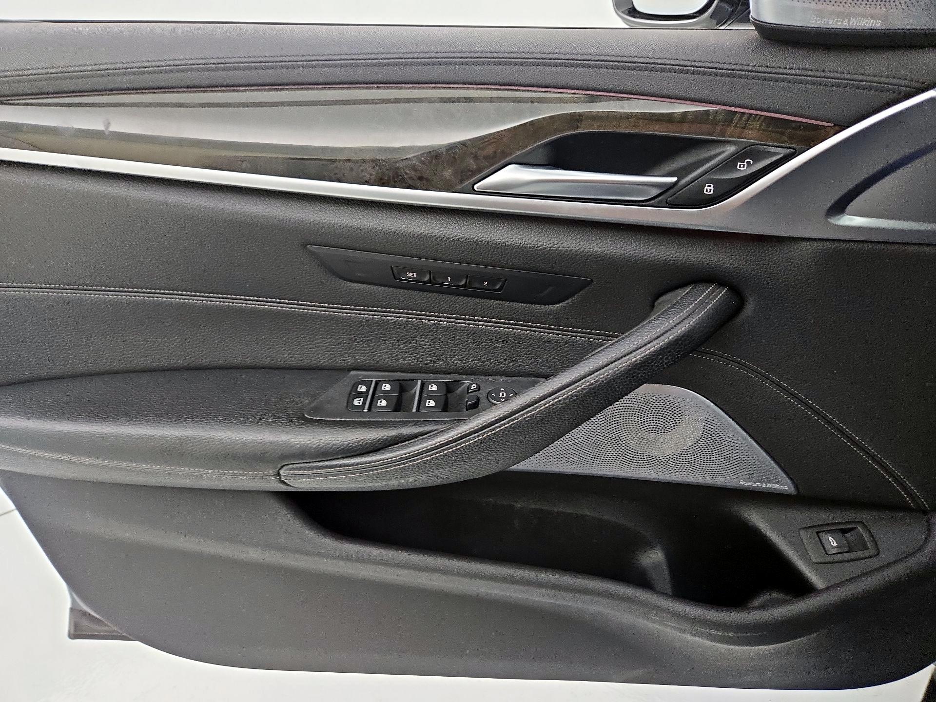 Thumbnail: 2018 BMW 5 Series - 12