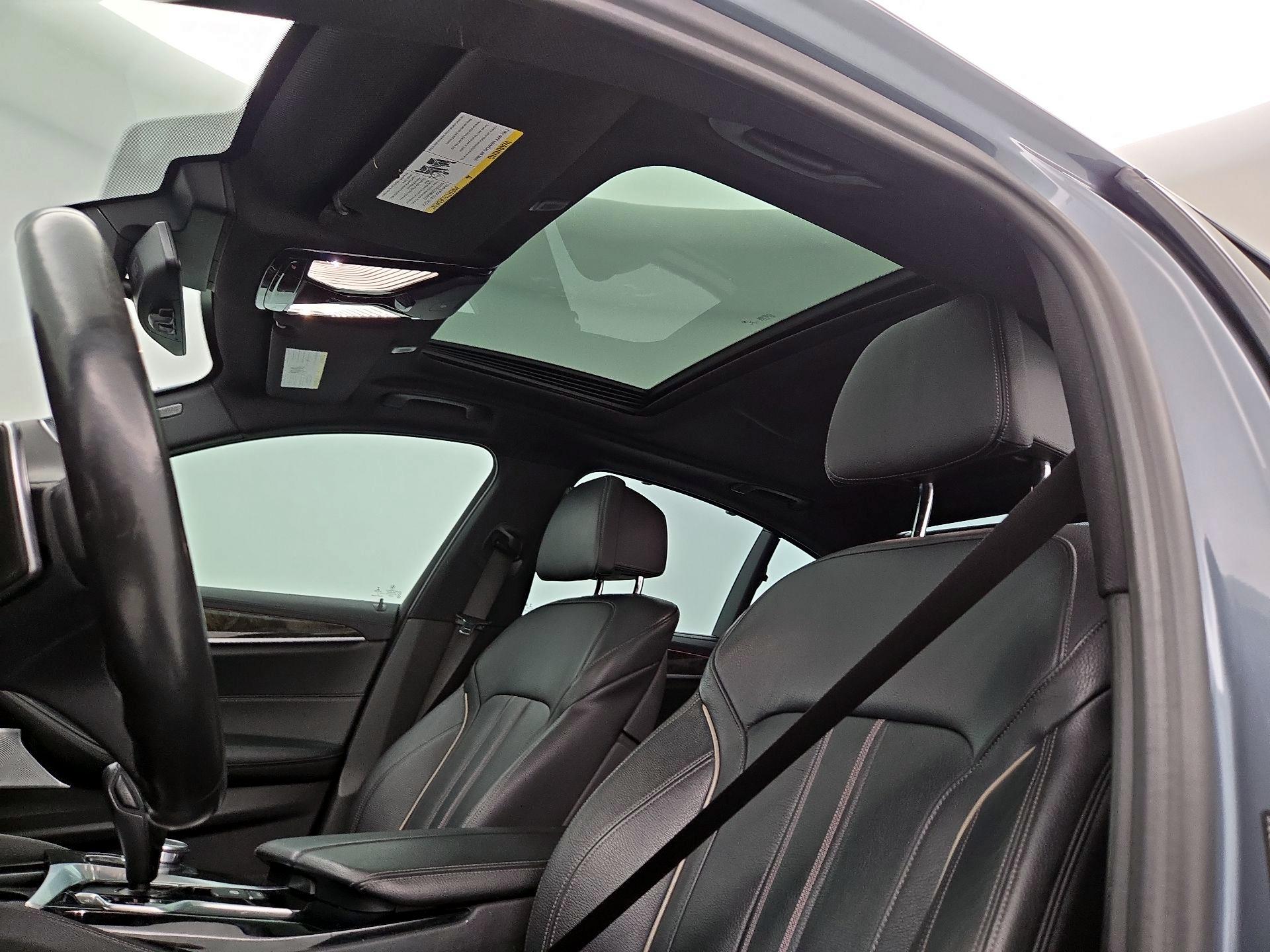 Thumbnail: 2018 BMW 5 Series - 20