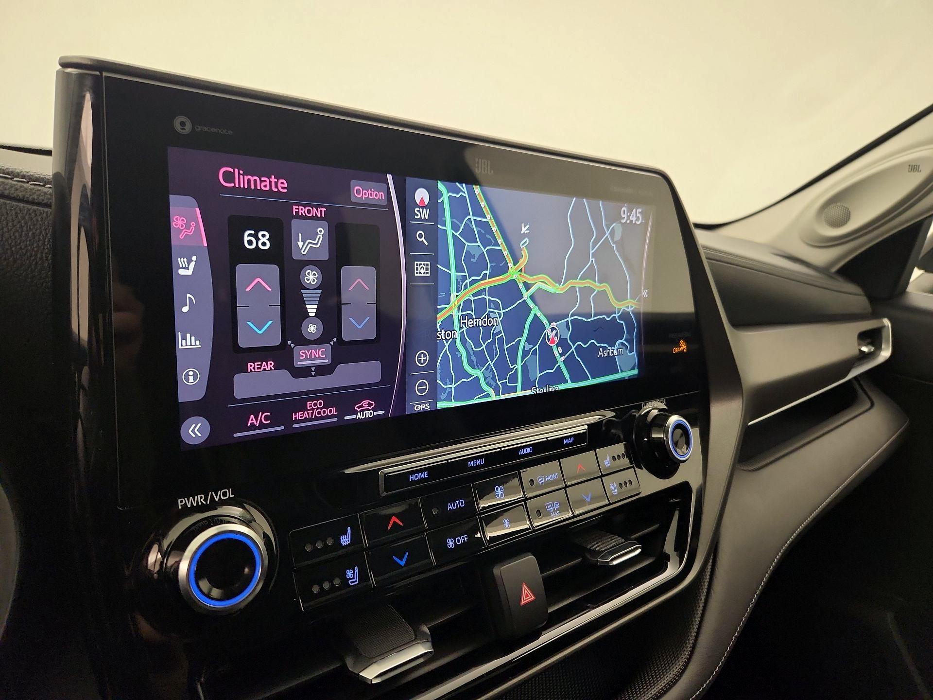 Thumbnail: 2021 Toyota Highlander - 14