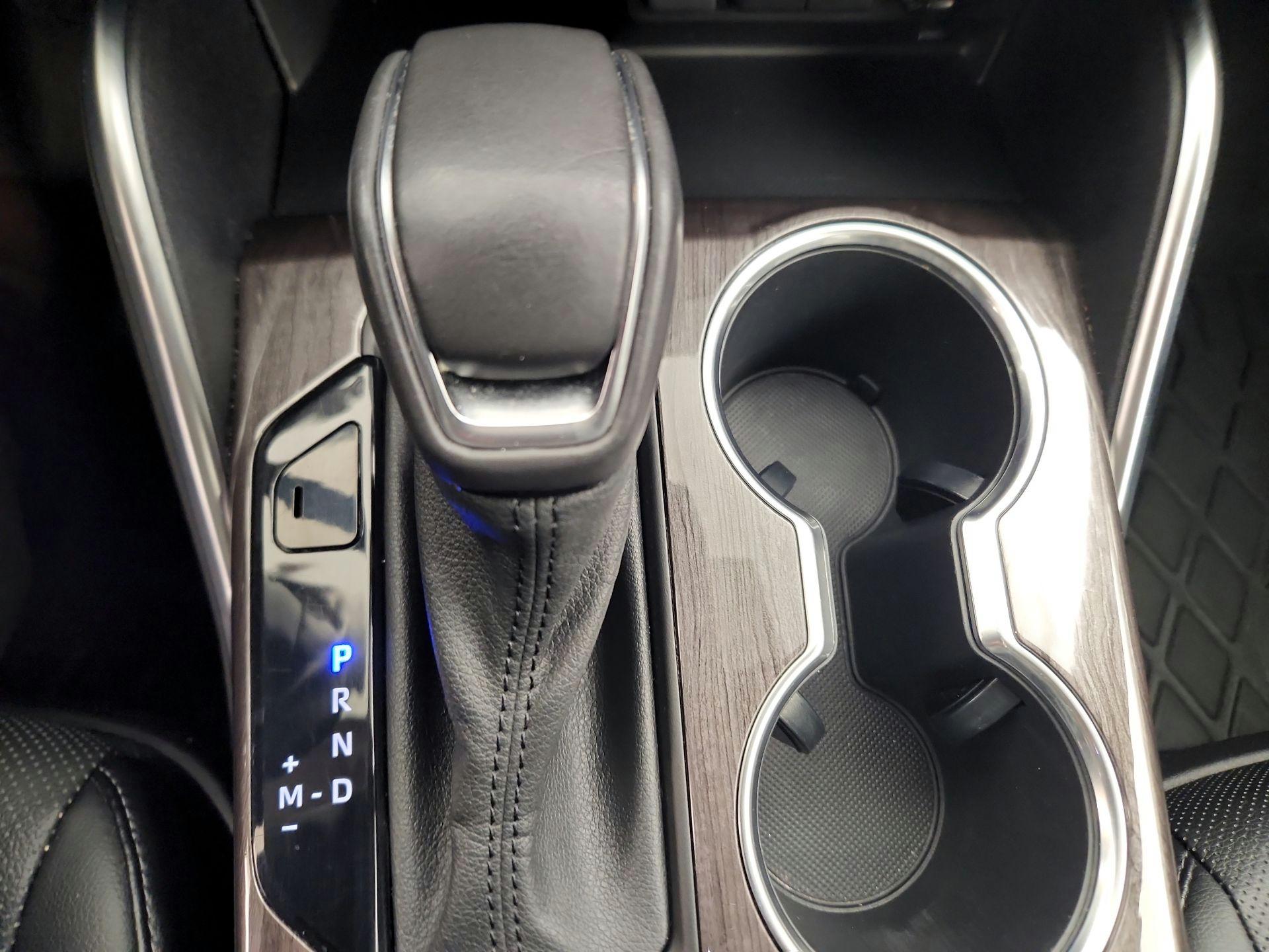 Thumbnail: 2021 Toyota Highlander - 18