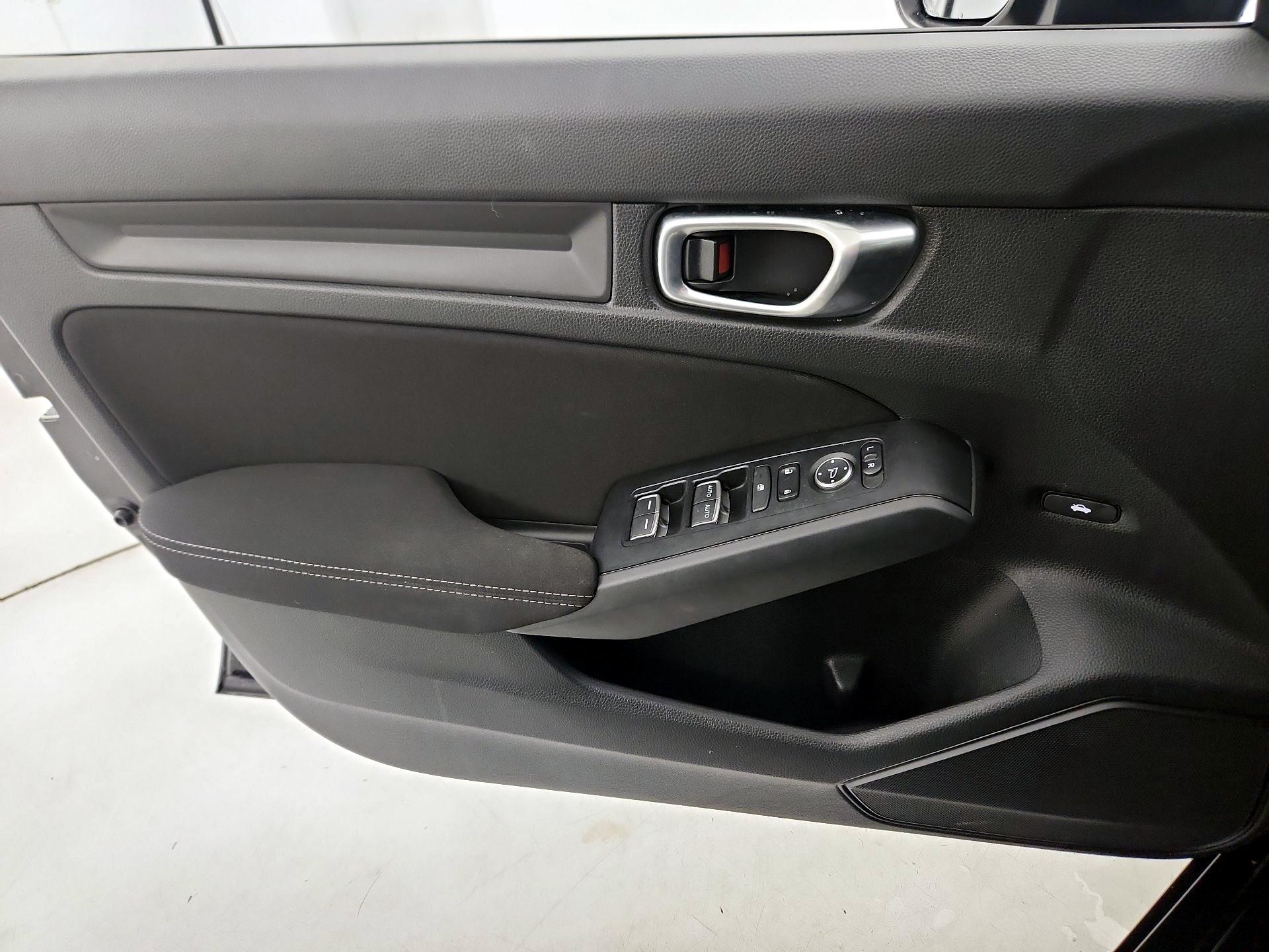 Thumbnail: 2023 Honda Civic - 12