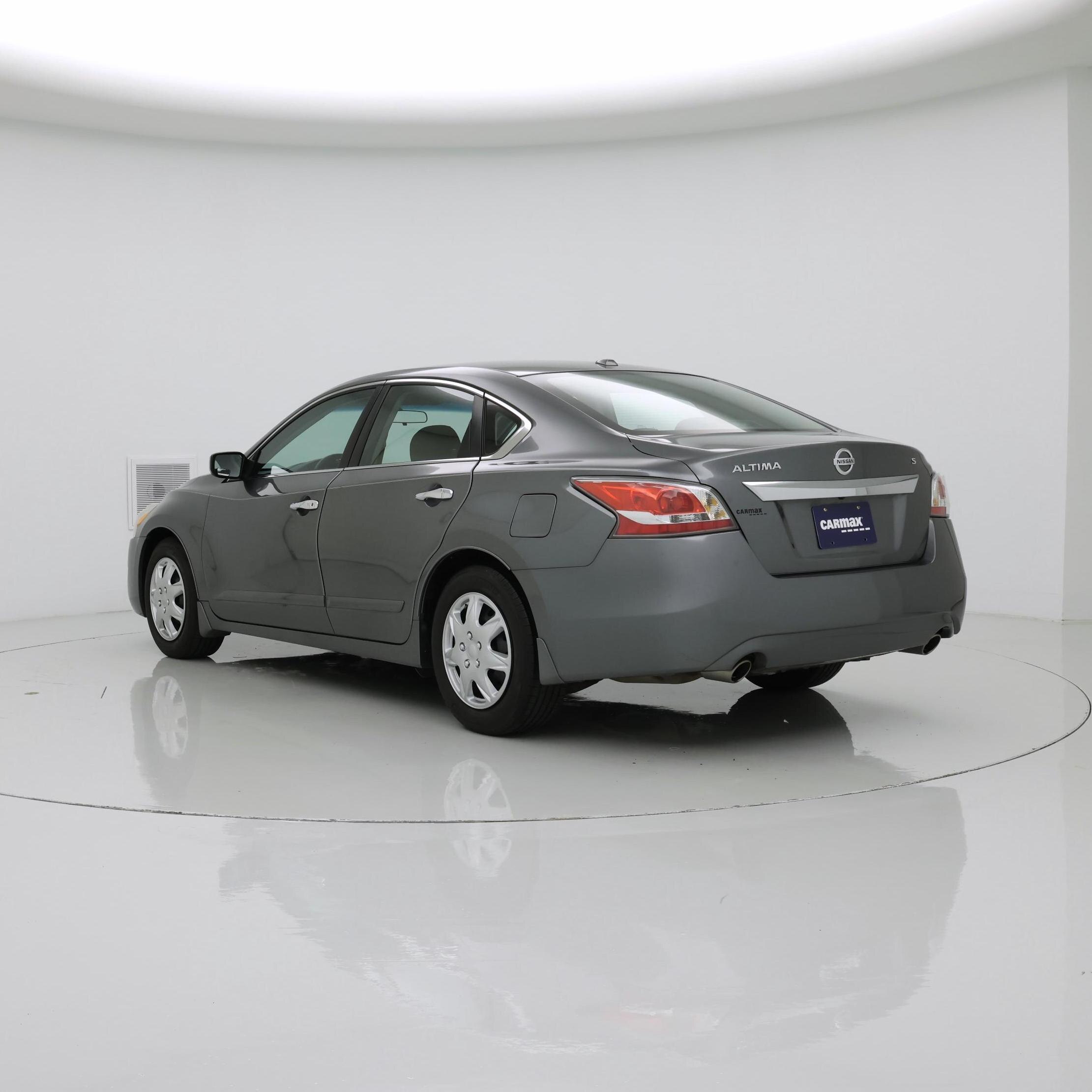 Thumbnail: 2015 Nissan Altima - 2