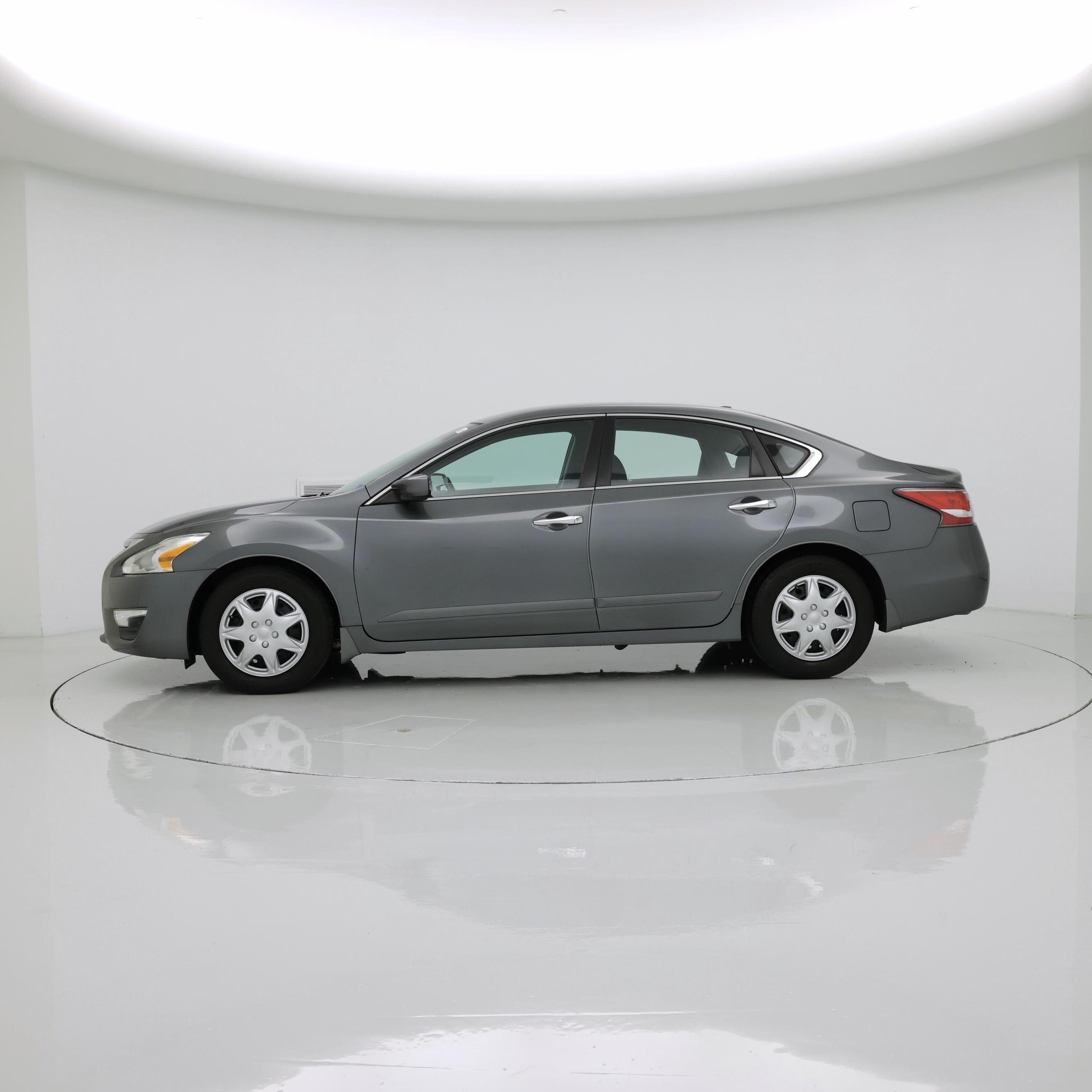 Thumbnail: 2015 Nissan Altima - 3
