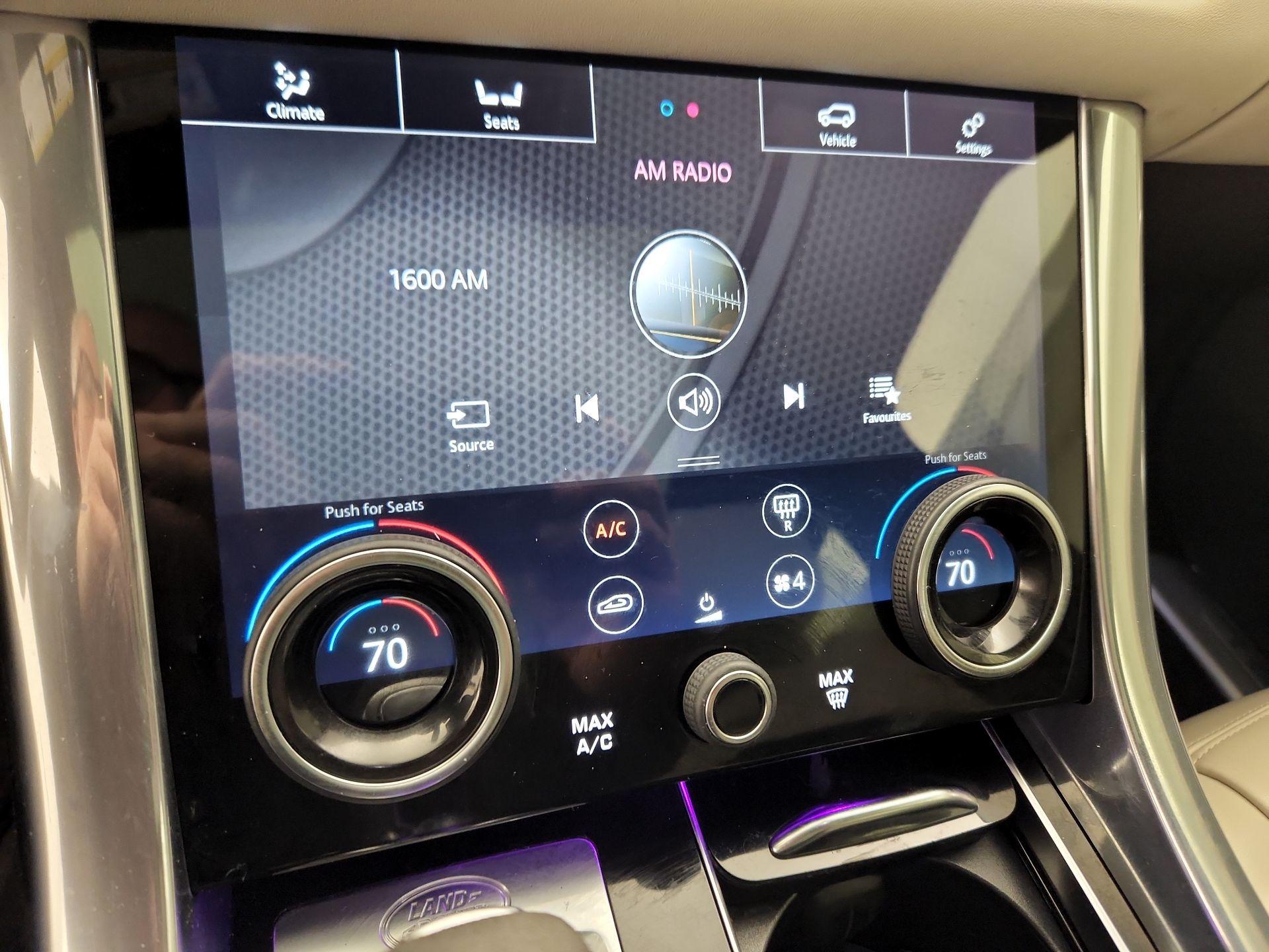 Thumbnail: 2022 Land Rover Range Rover Sport - 17