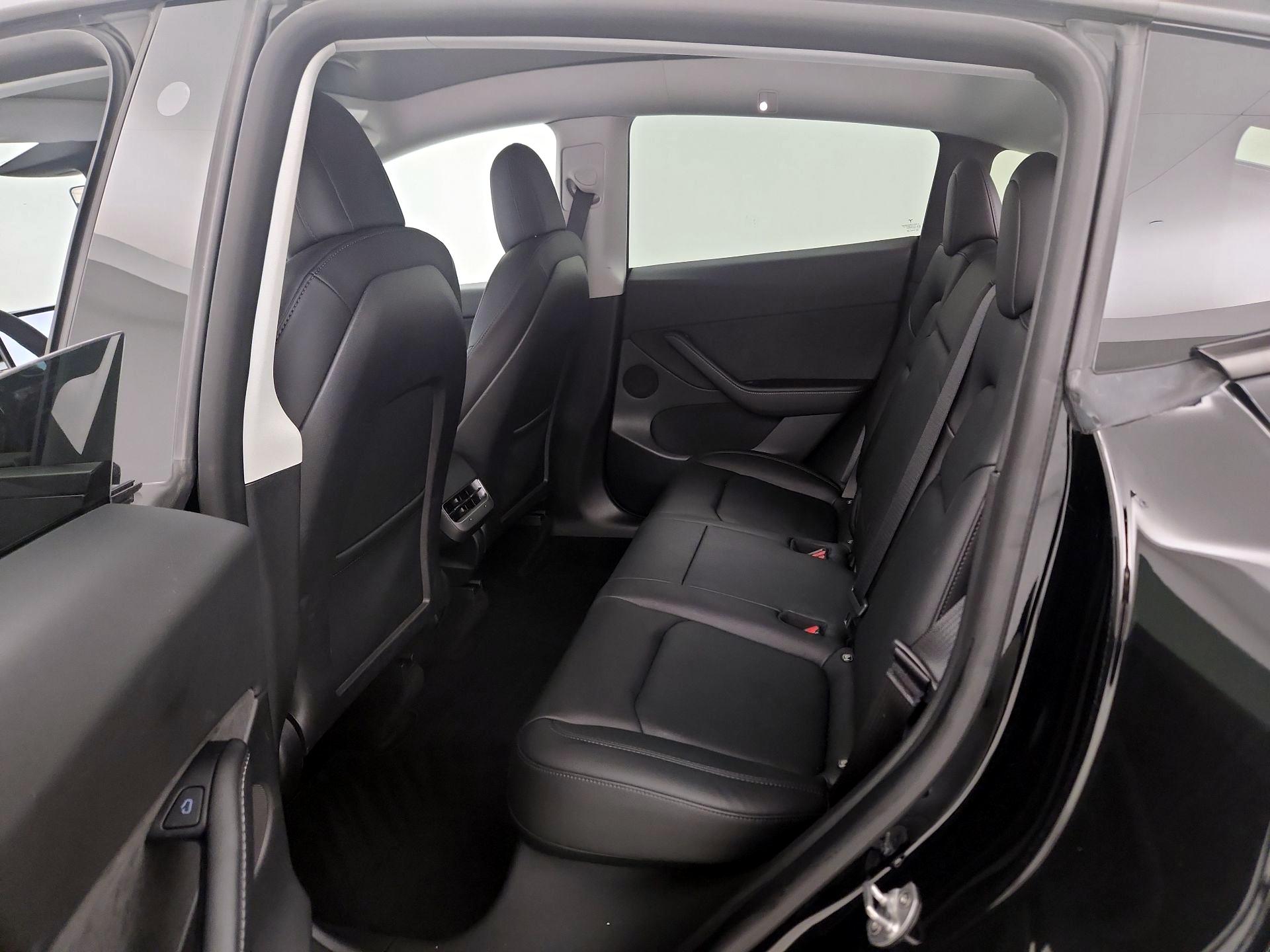 Thumbnail: 2022 Tesla Model Y - 19