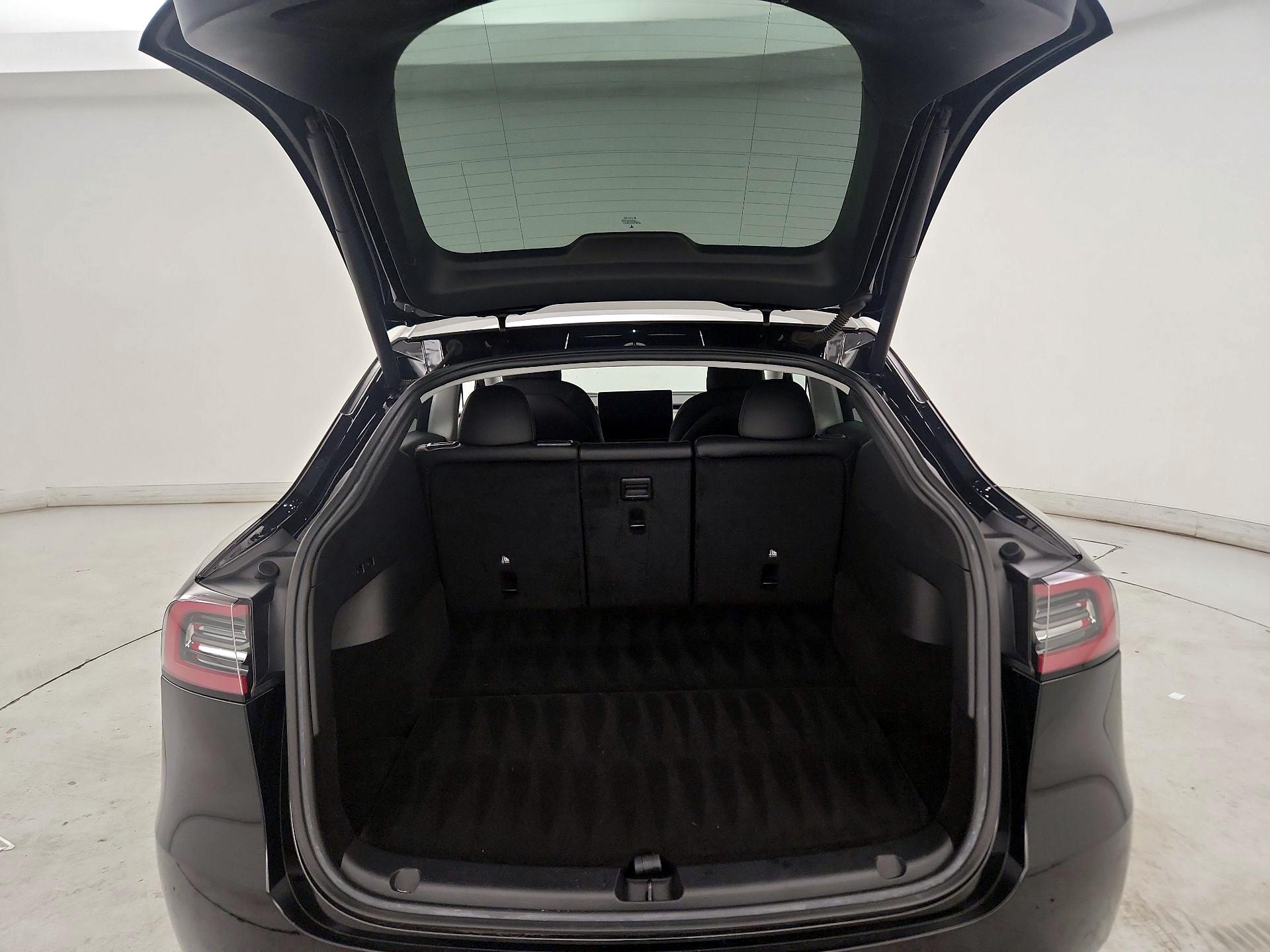 Thumbnail: 2022 Tesla Model Y - 20