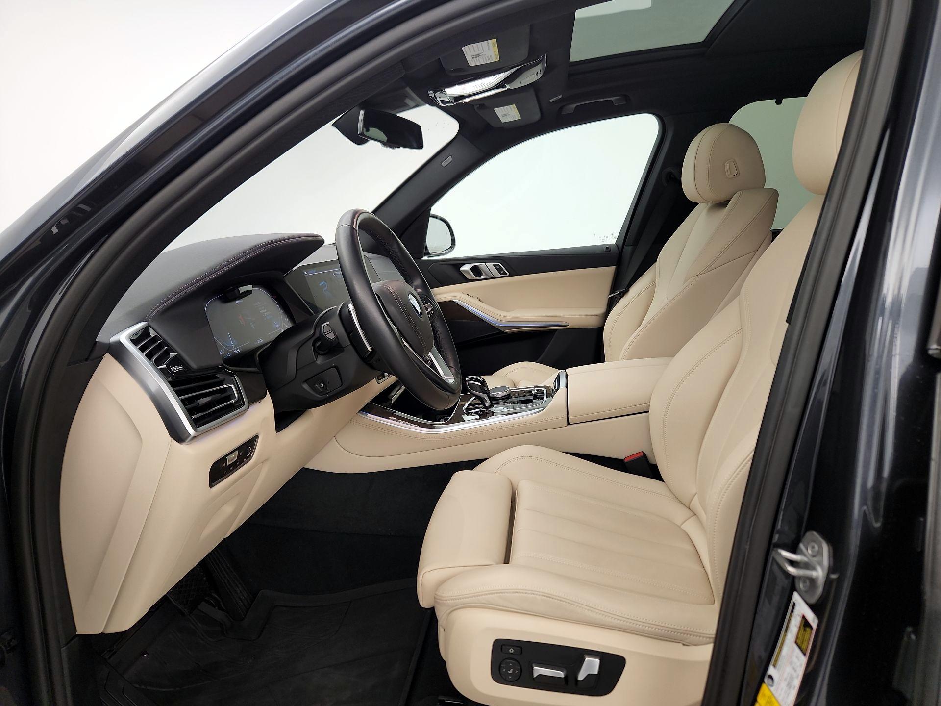 Thumbnail: 2022 BMW X5 - 11