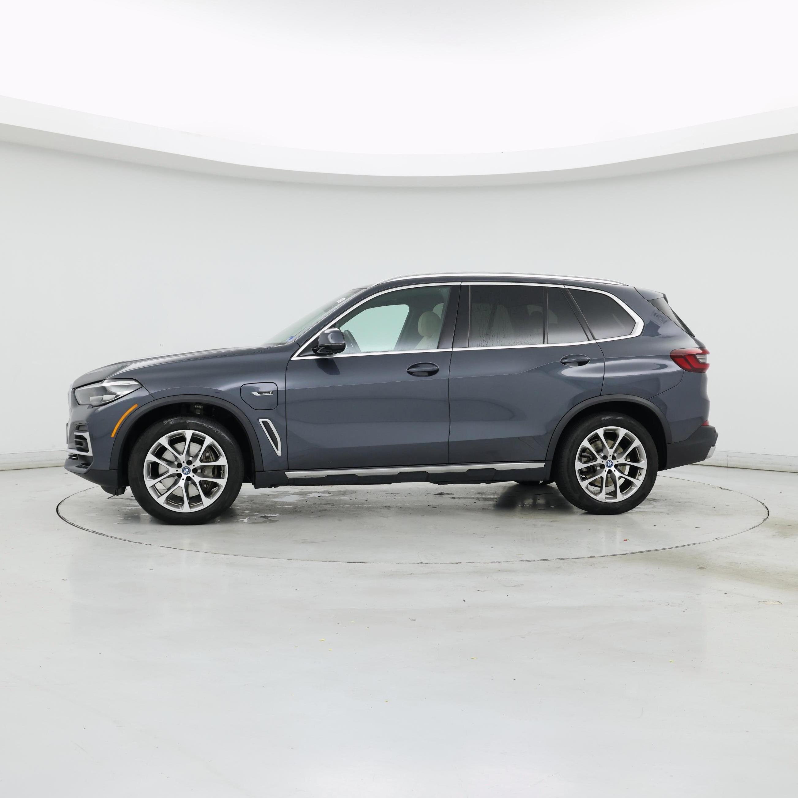 Thumbnail: 2022 BMW X5 - 3
