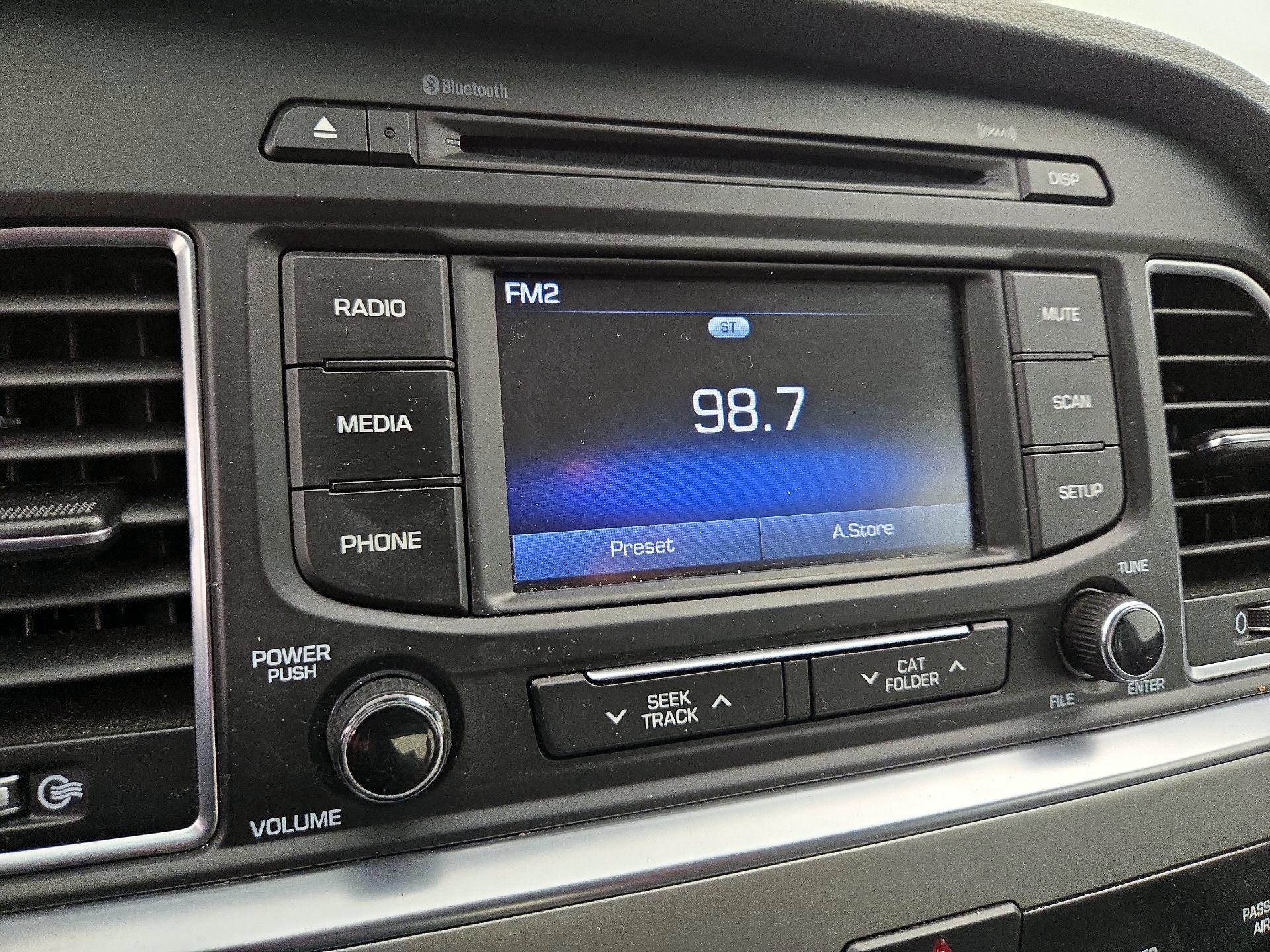 Thumbnail: 2015 Hyundai Sonata - 15