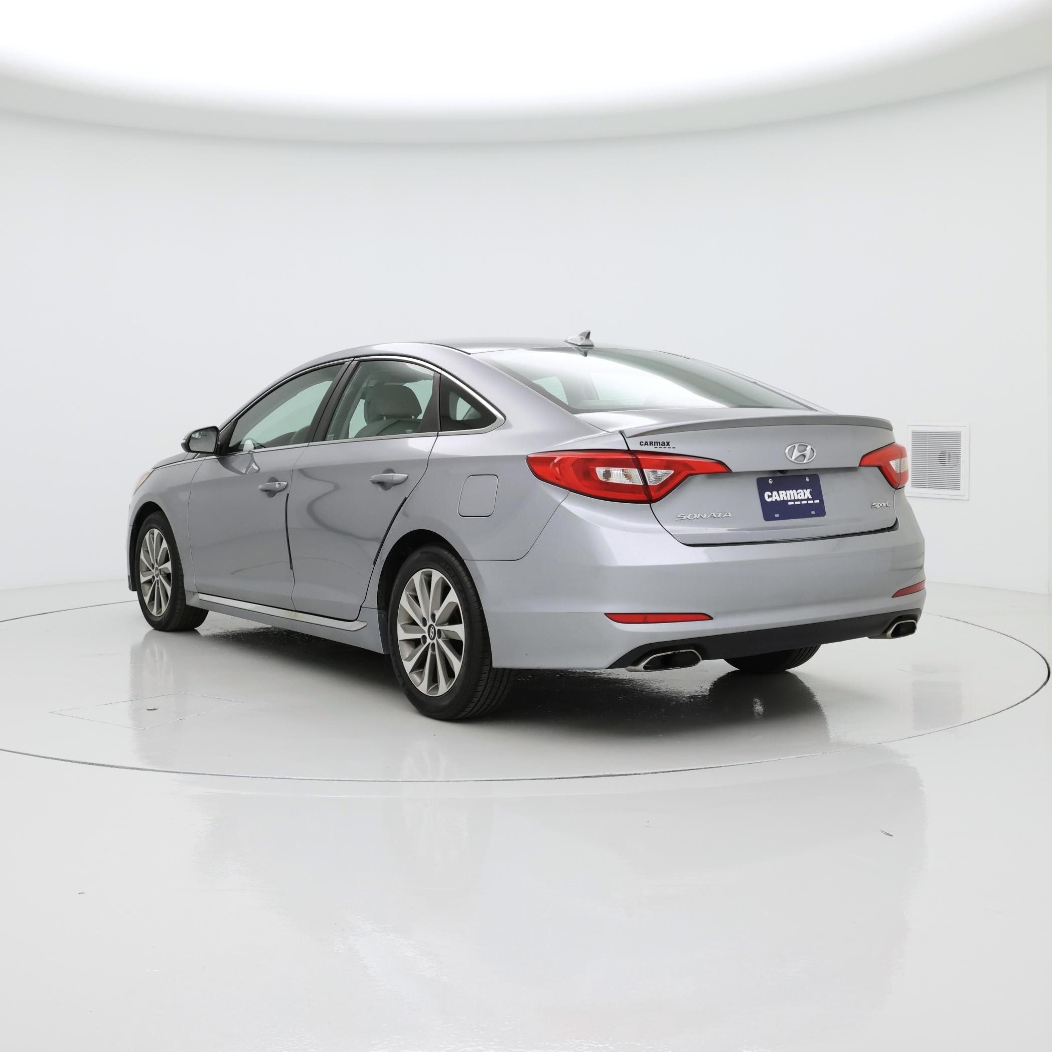 Thumbnail: 2015 Hyundai Sonata - 2