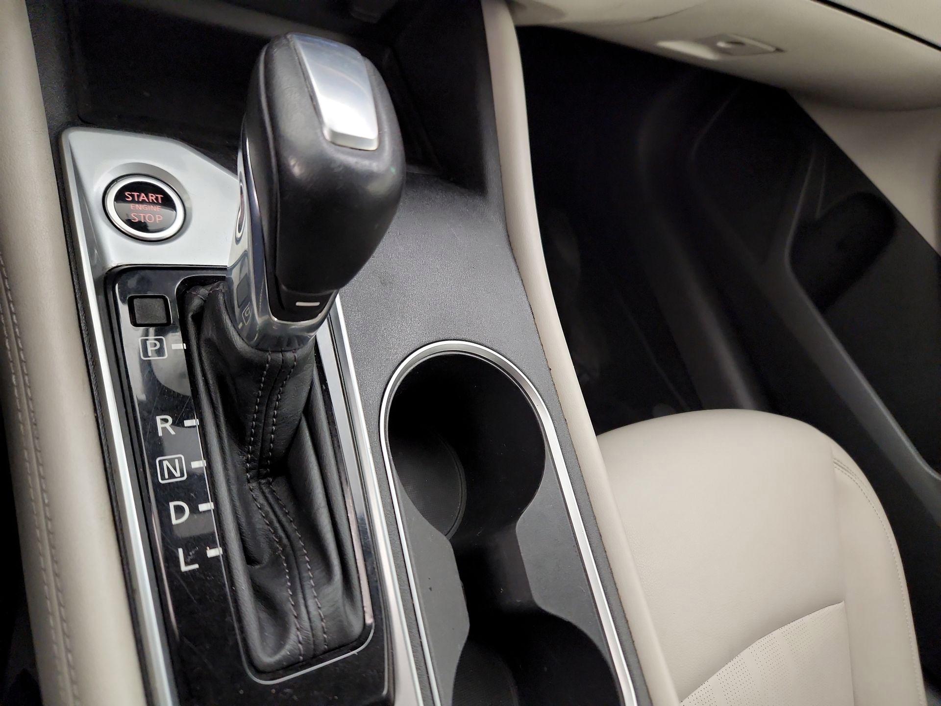 Thumbnail: 2019 Nissan Altima - 18