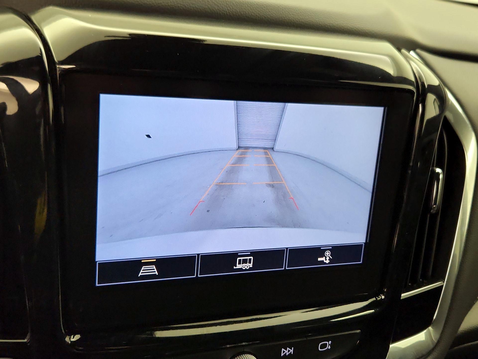 Thumbnail: 2023 Chevrolet Traverse - 14