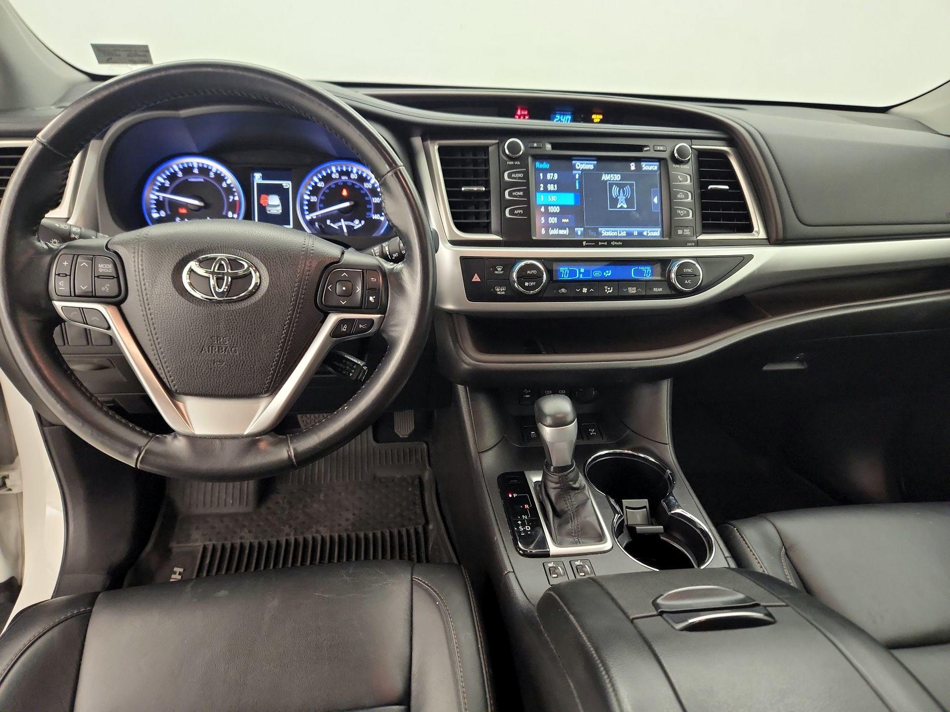 Thumbnail: 2018 Toyota Highlander - 9