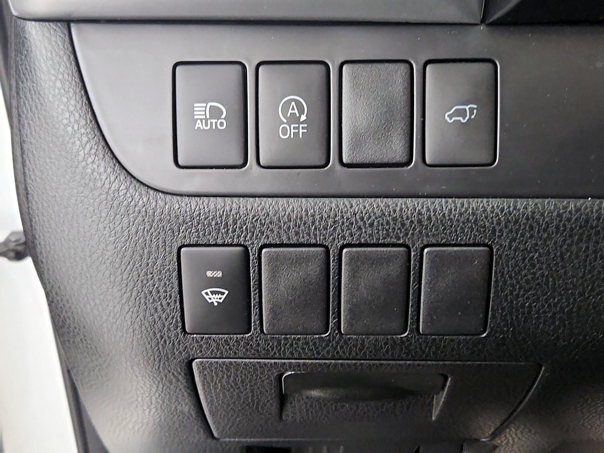 Thumbnail: 2018 Toyota Highlander - 13