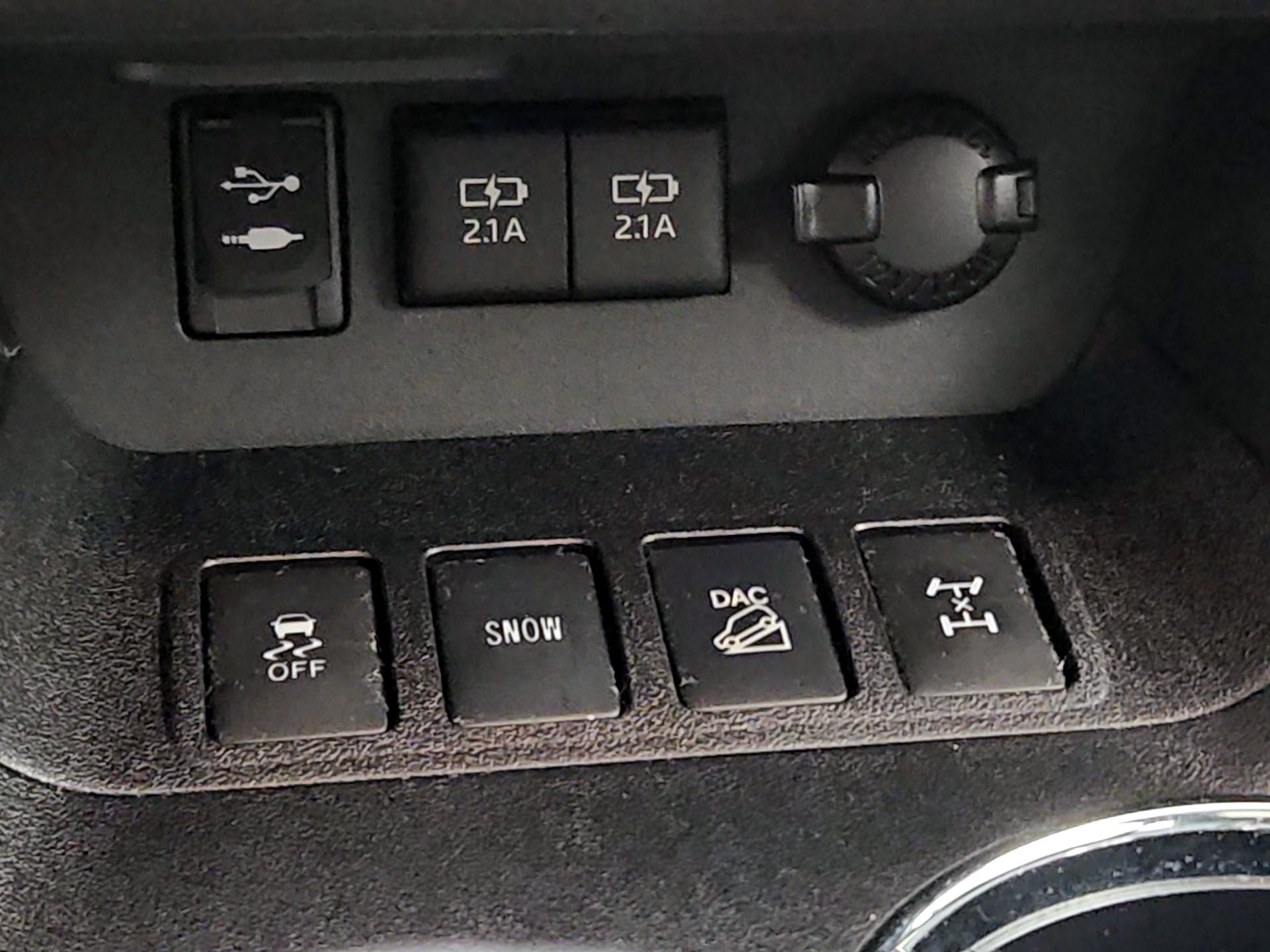 Thumbnail: 2018 Toyota Highlander - 19