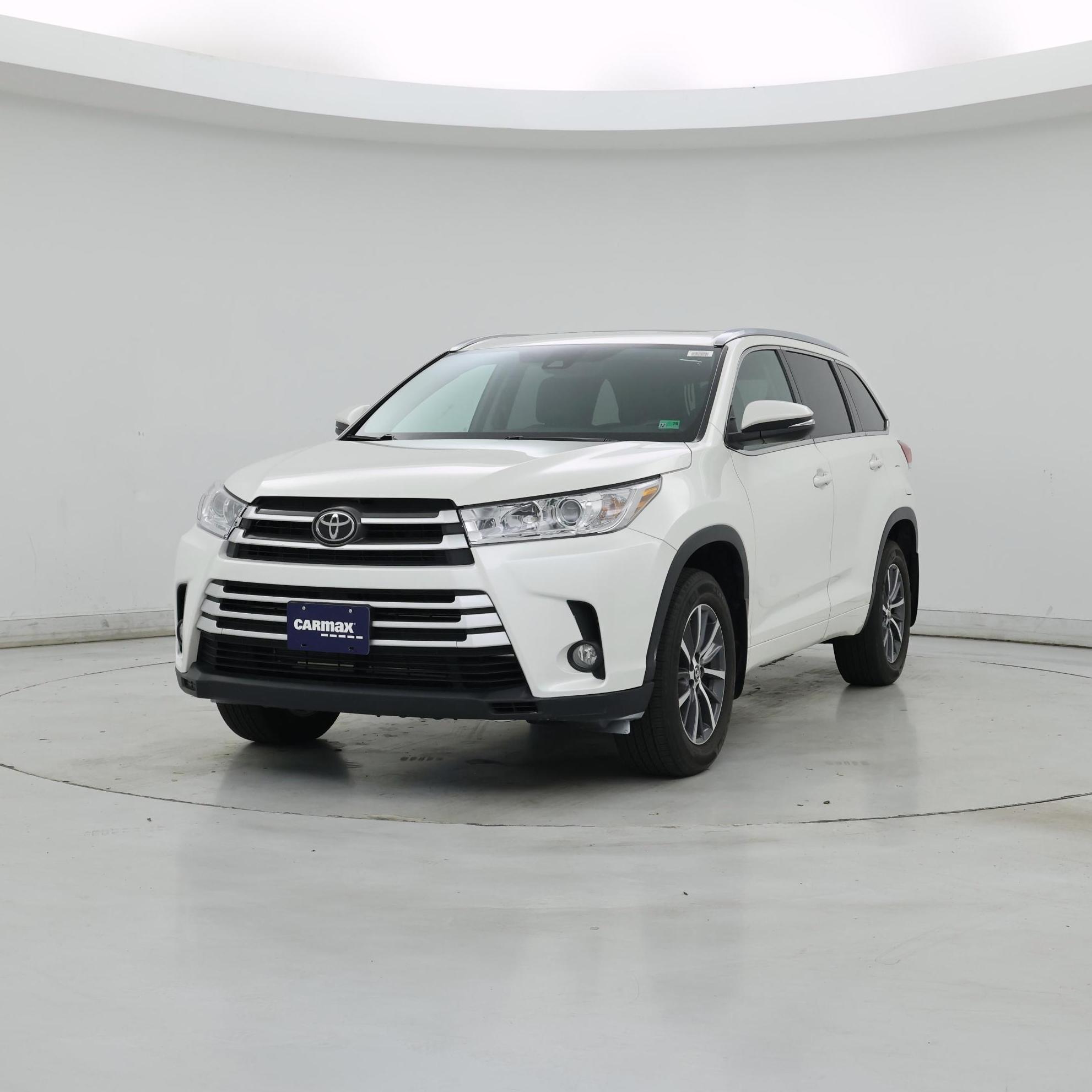 Thumbnail: 2018 Toyota Highlander - 4